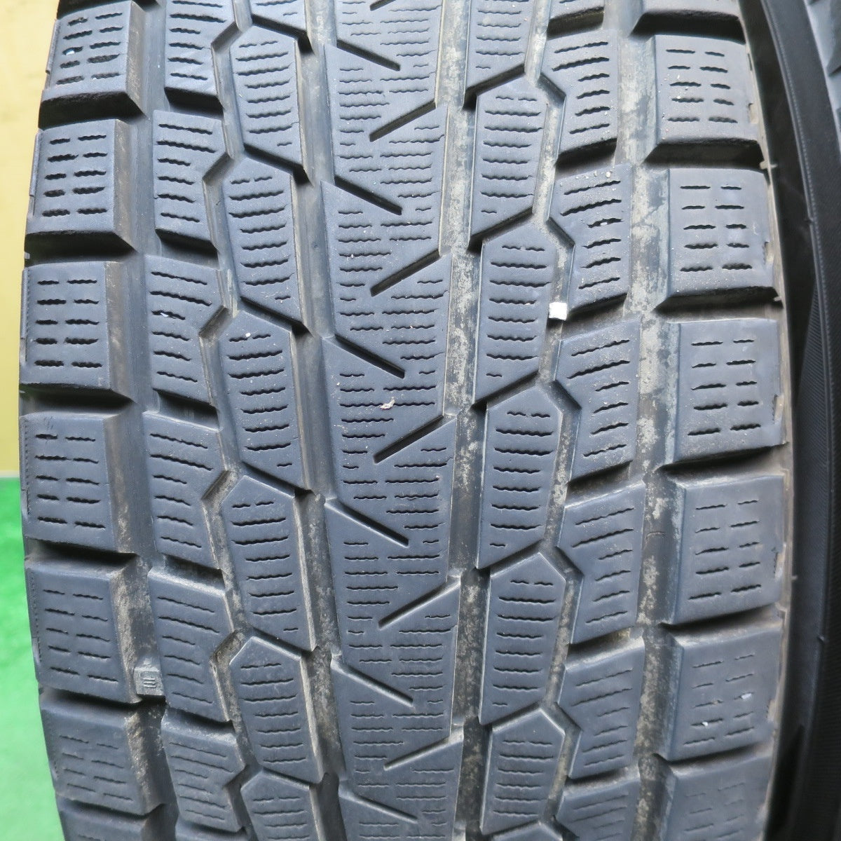 バリ溝！キレイ！9.5分★スタッドレス 225/65R17 ヨコハマ アイスガード G075 GRASS グラス 17インチ PCD114.3/5H★6031801NJス