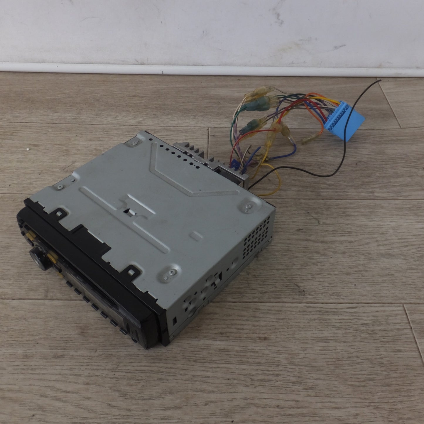 [送料無料] ★カロッツェリア carrozzeria カーオーディオ 1Dメインユニット DEH-460(20)★