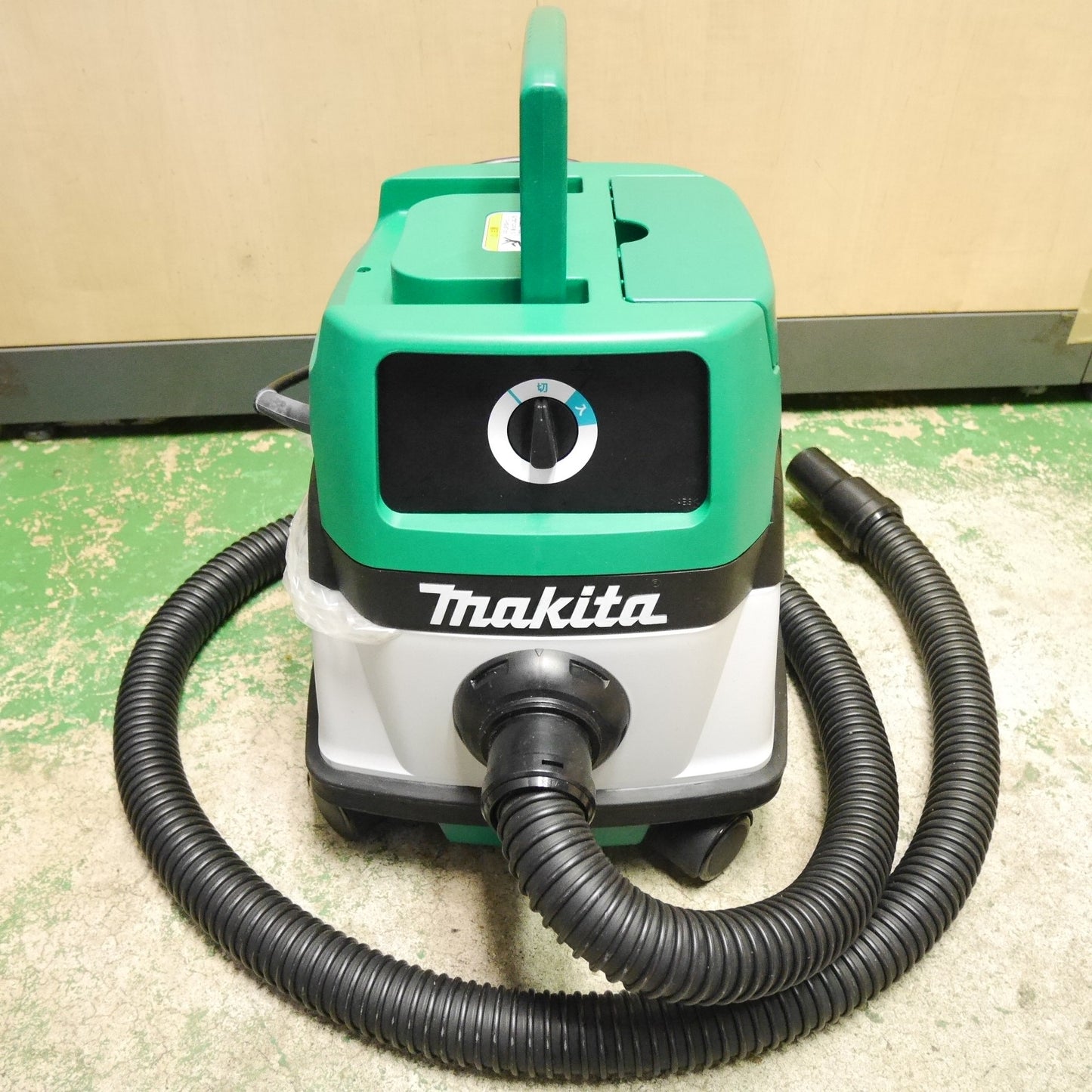 [送料無料] キレイ！ホース付き☆マキタ 乾湿 両用 業務用 集じん機 M442 集塵機 電動 工具 100V makita☆