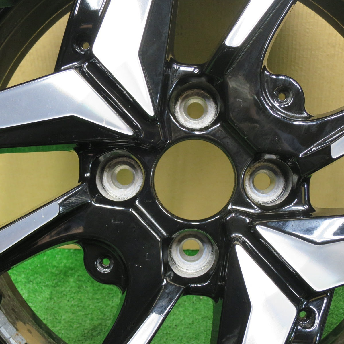 4本価格★プジョー 208 GT 純正 ホイール 17インチ 17×7J PCD108/4H★6061501NKホ