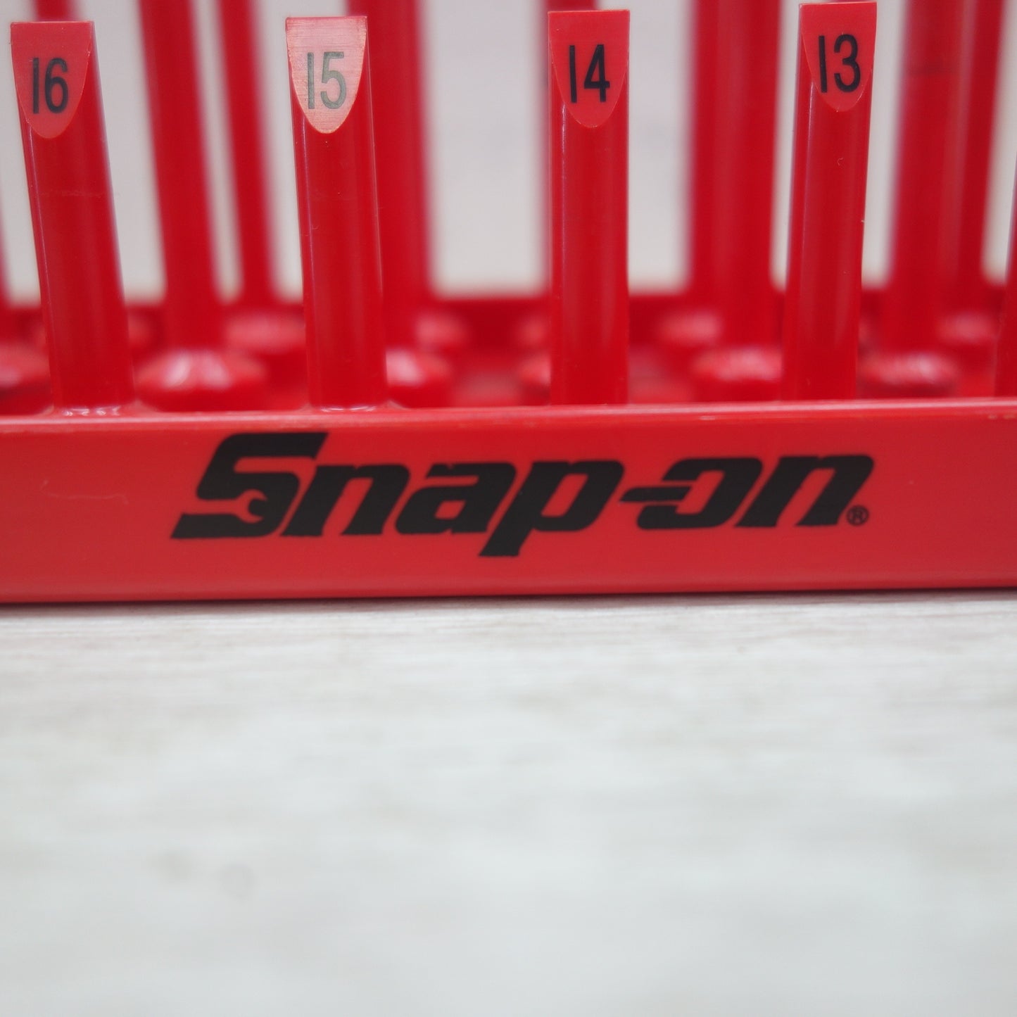 [送料無料] ☆スナップオン Snap-on ソケット ホルダー KA383METRD 3/8 3列 レッド☆