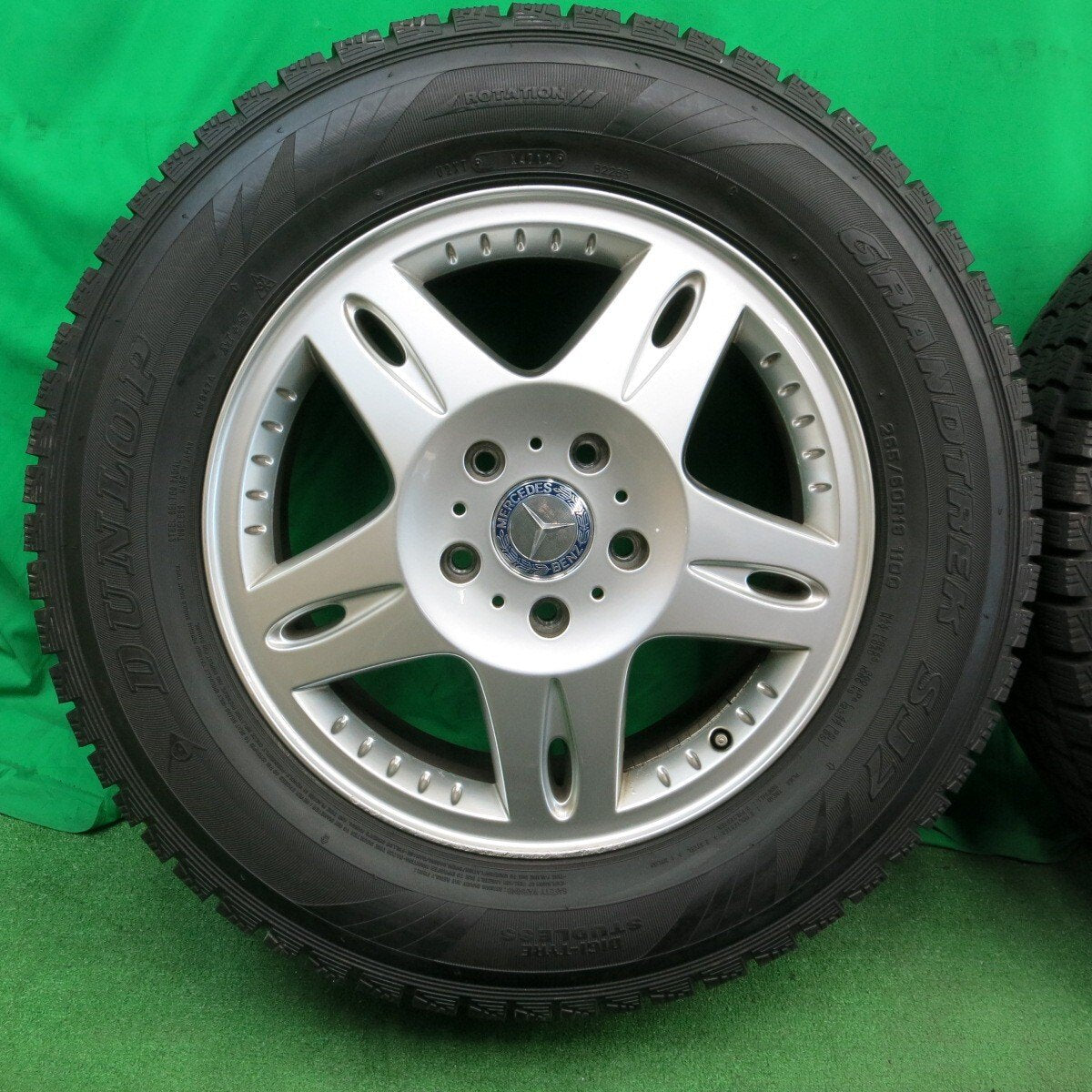 バリ溝！9.5分★ベンツ Gクラス ゲレンデ W463 純正 265/60R18 スタッドレス ダンロップ グラントレック SJ7 18インチ PCD130/5H★4051403ナス