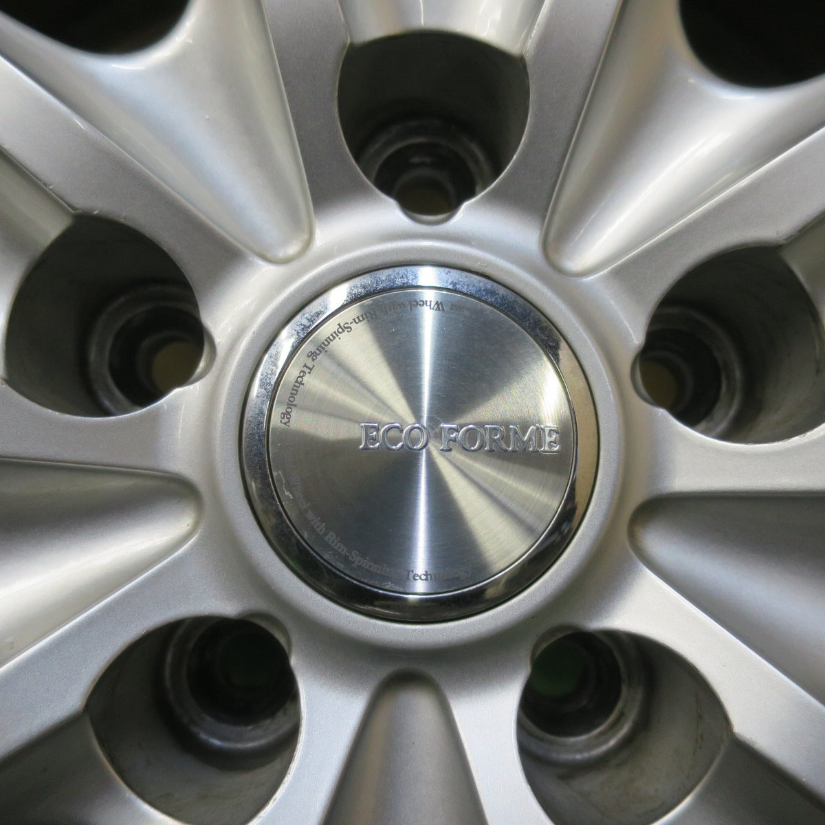バリ溝！22年！キレイ！9.5分★スタッドレス 225/60R17 ブリヂストン ブリザック VRX3 ECO FORME エコフォルム 17インチ PCD114.3/5H★5060502イス