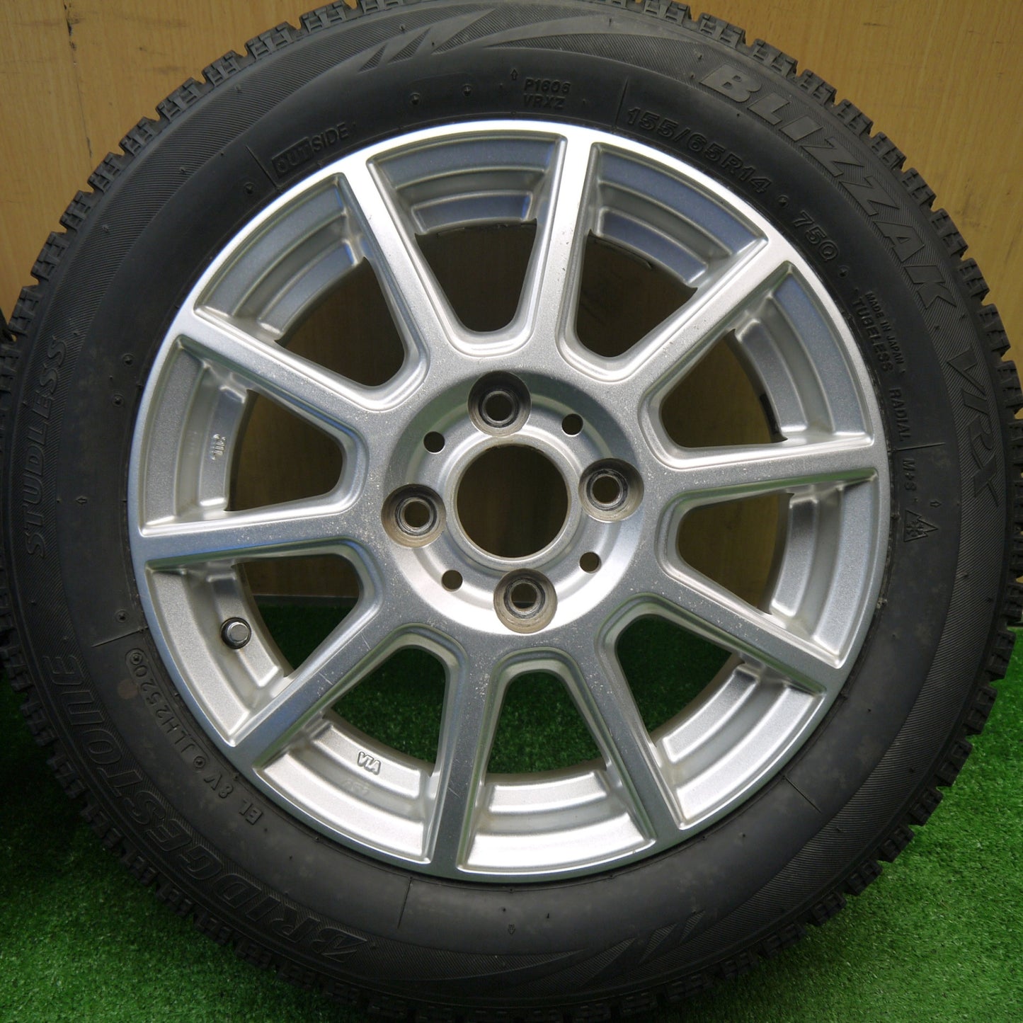 4本価格★スタッドレス 155/65R14 ブリヂストン ブリザック VRX GRIMOIRE グリモア 14インチ PCD100/4H★5102911Hス