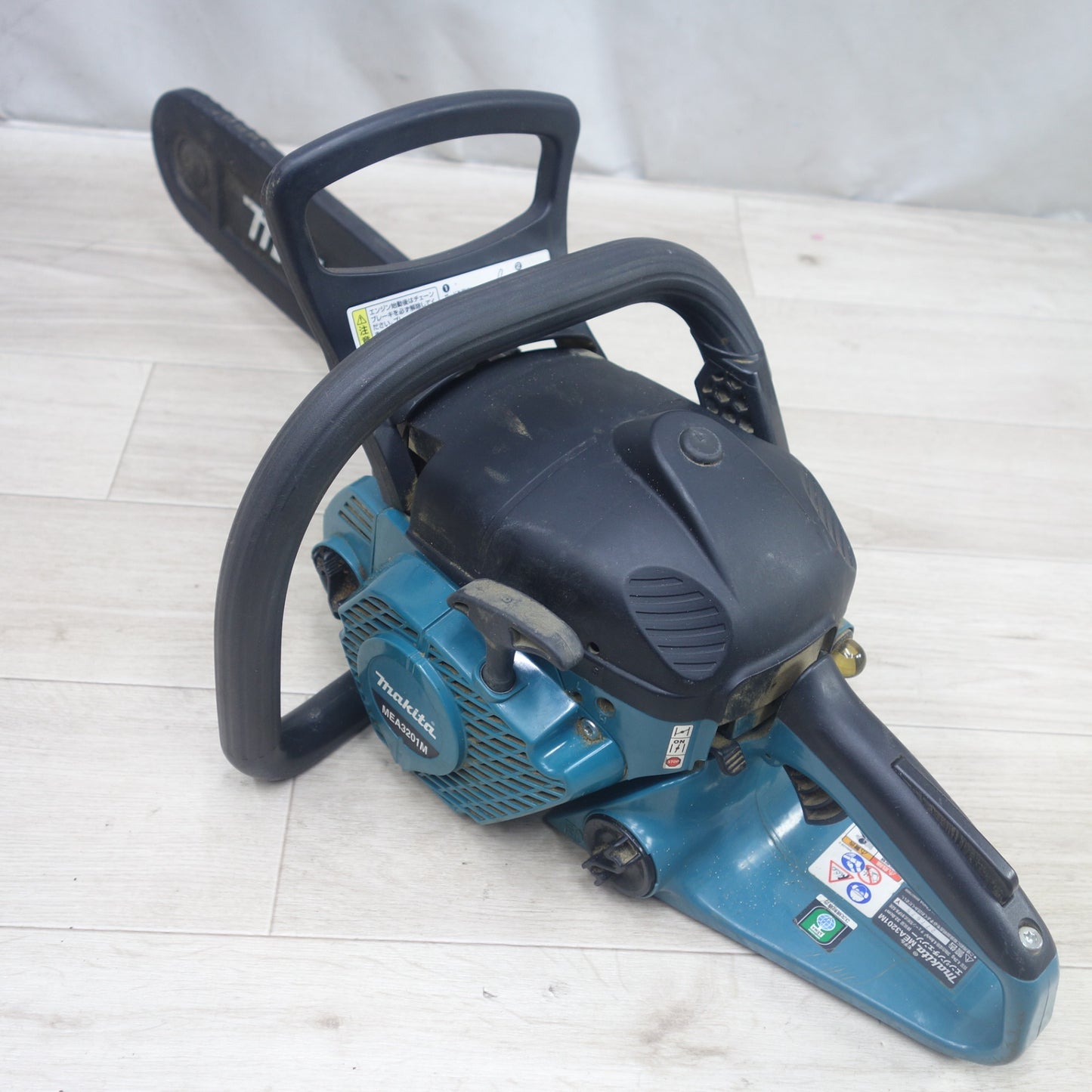 [送料無料] ◆マキタ エンジン チェーンソー MEA3201M 切断機 チェンソー 排気量 32.0cm3 makita◆