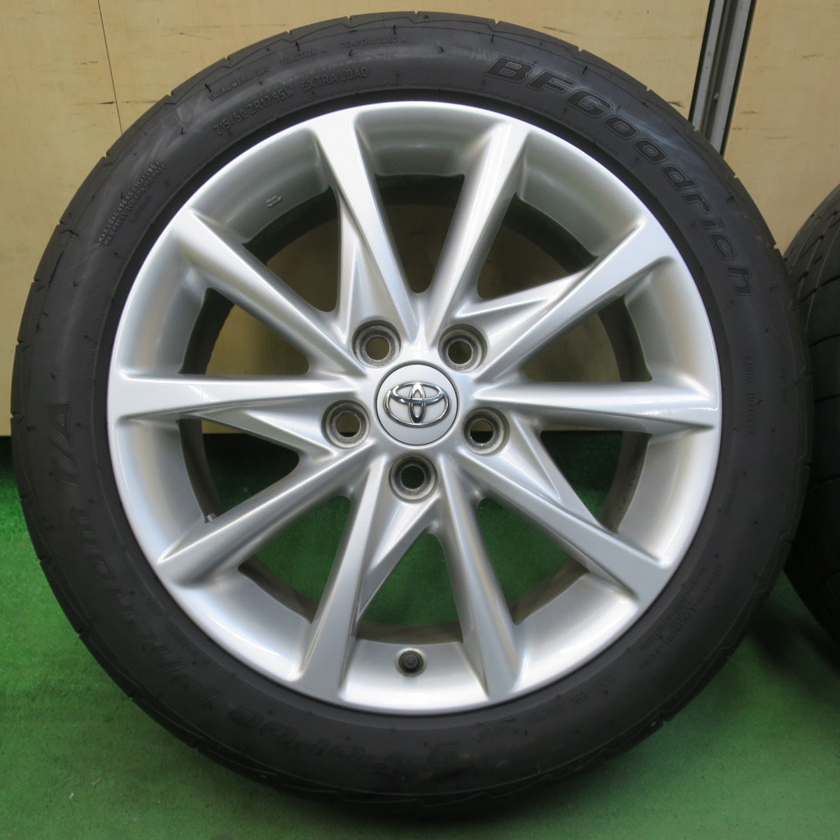[送料無料] 4本価格！23年★トヨタ プリウスα Sツーリング 純正 215/50R17 BFグッドリッチ g-Force Phenom T/A 17インチ PCD114.3/5H★5032902イノ