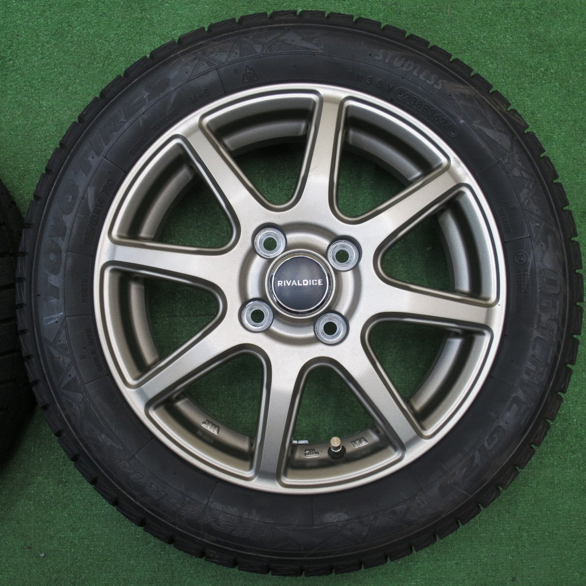 バリ溝！24年！ほぼ10分★スタッドレス 155/65R14 トーヨー オブザーブ GIZ3 RIVALDICE リヴァルダイス 14インチ PCD100/4H★5120414NJス