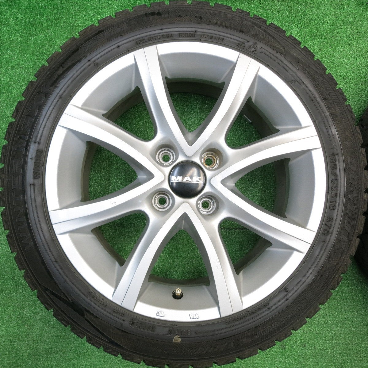 バリ溝！21年！9.5分★シトロエン プジョー 等 MAK ANTIBES 195/55R16 スタッドレス ダンロップ ウインターマックス WM02 16インチ アンチバス PCD108/4H★5102303HAス