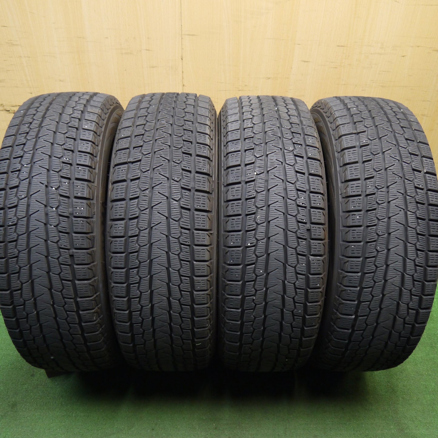 バリ溝！22年！9分★スタッドレス 225/65R17 ヨコハマ アイスガード G075 タイヤ 17インチ CX-5 CX-8 エクストレイル 等★5053010Hスタ