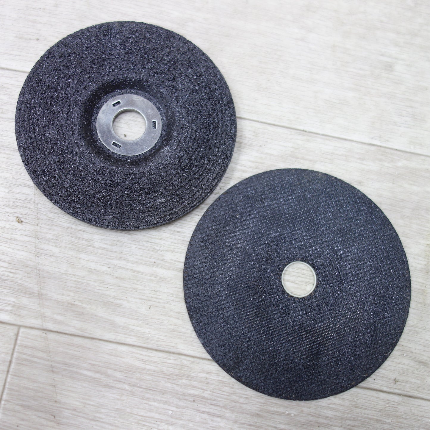 [送料無料] 付属品付き◆マキタ 100mm ディスク グラインダ 100V M965 外箱付き 研削 研磨 切断 電動 工具◆