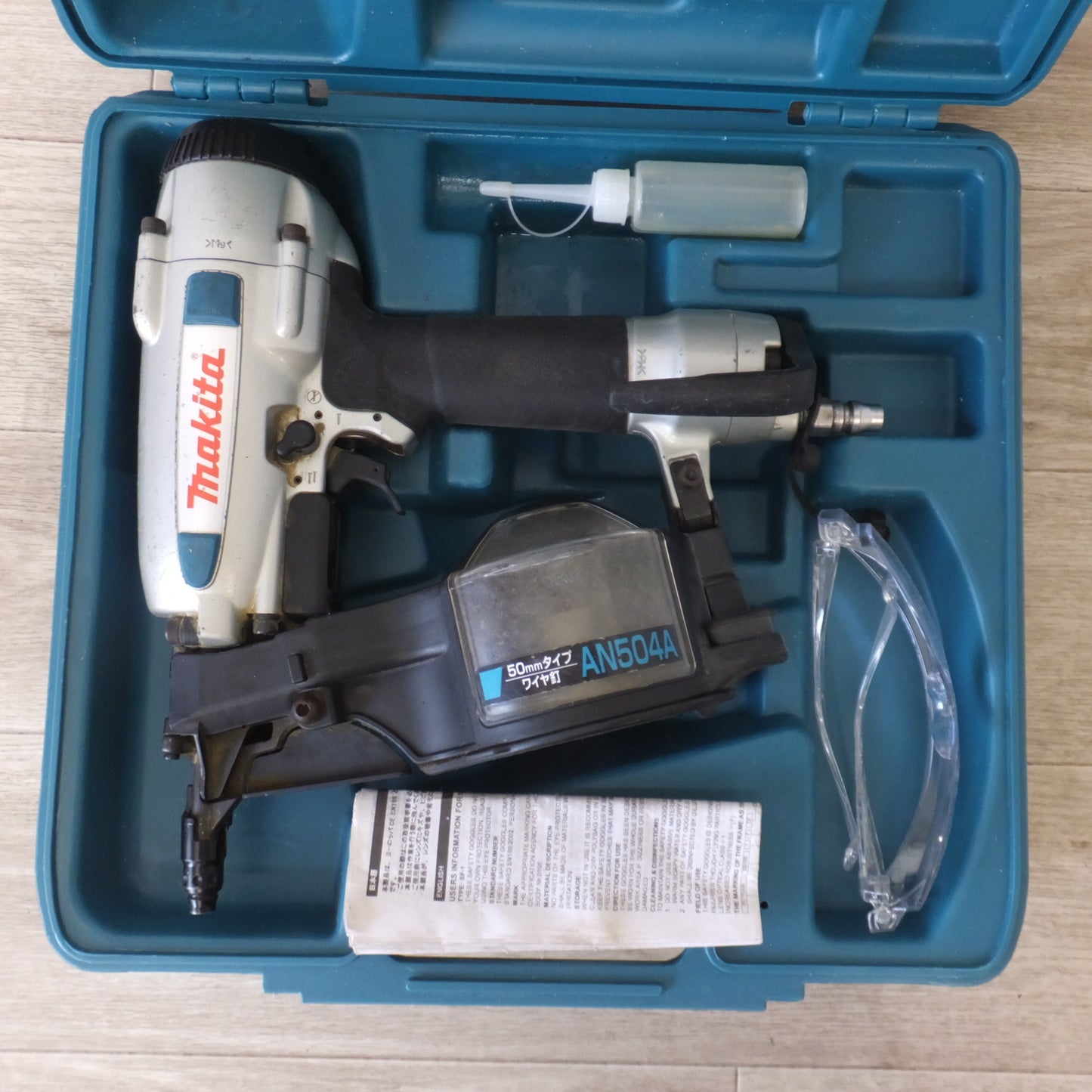 [送料無料] ★マキタ makita エア釘打 AN504A　使用空気圧 0.44～0.83MPa　使用釘 ワイヤ釘 27～50mm★