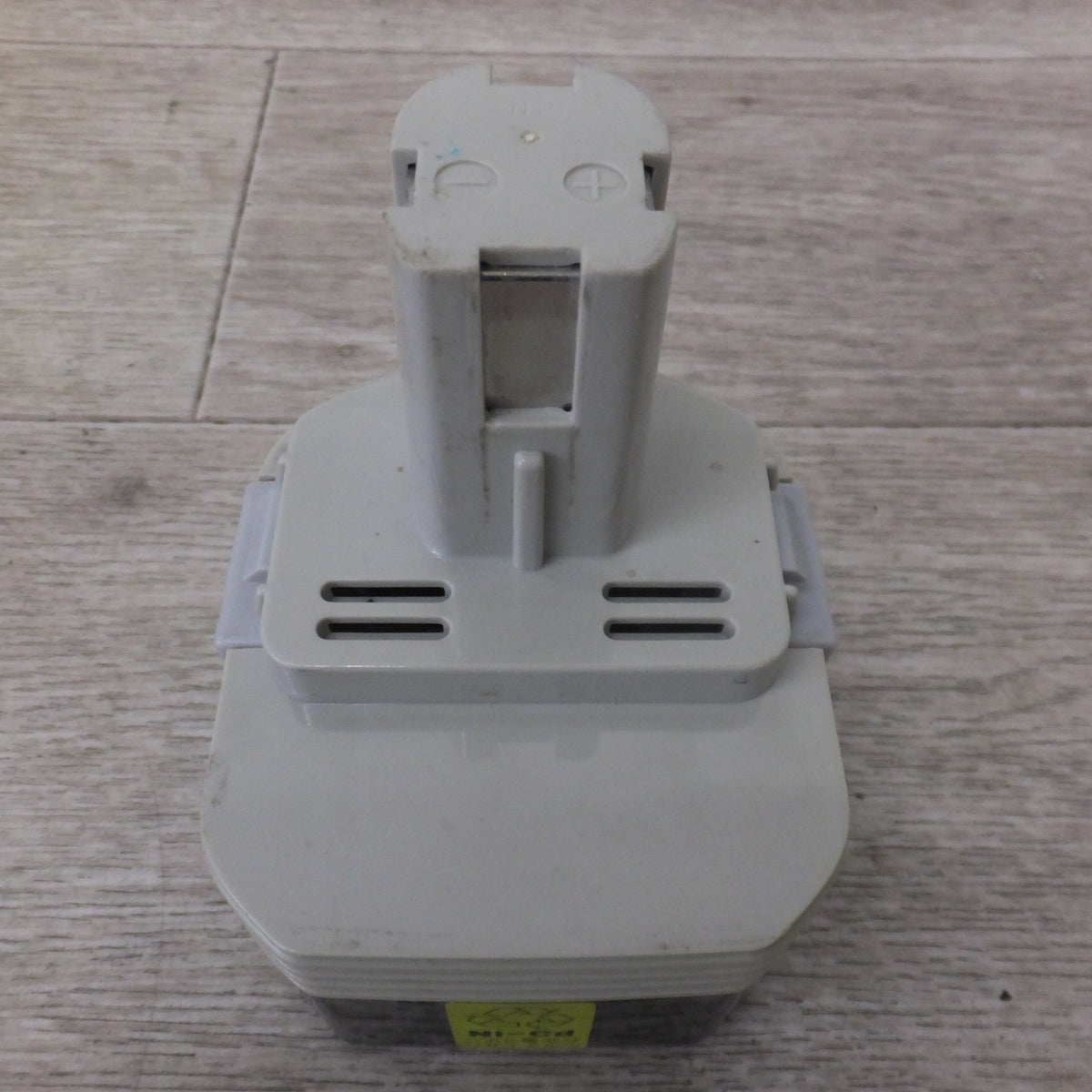 ★リョービ RYOBI 充電式インパクトドライバ BID-1230　電池パック B-1203M2 2個　充電器 BC-1202　セット★