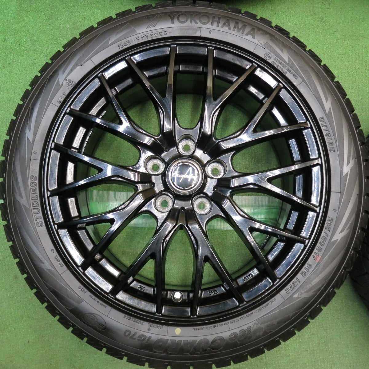 バリ溝！25年！キレイ！9.5分以上◎スタッドレス 215/50R17 ヨコハマ アイスガード iG70 Exceeder エクシーダー 17インチ PCD114.3/5H◎6092408HAス