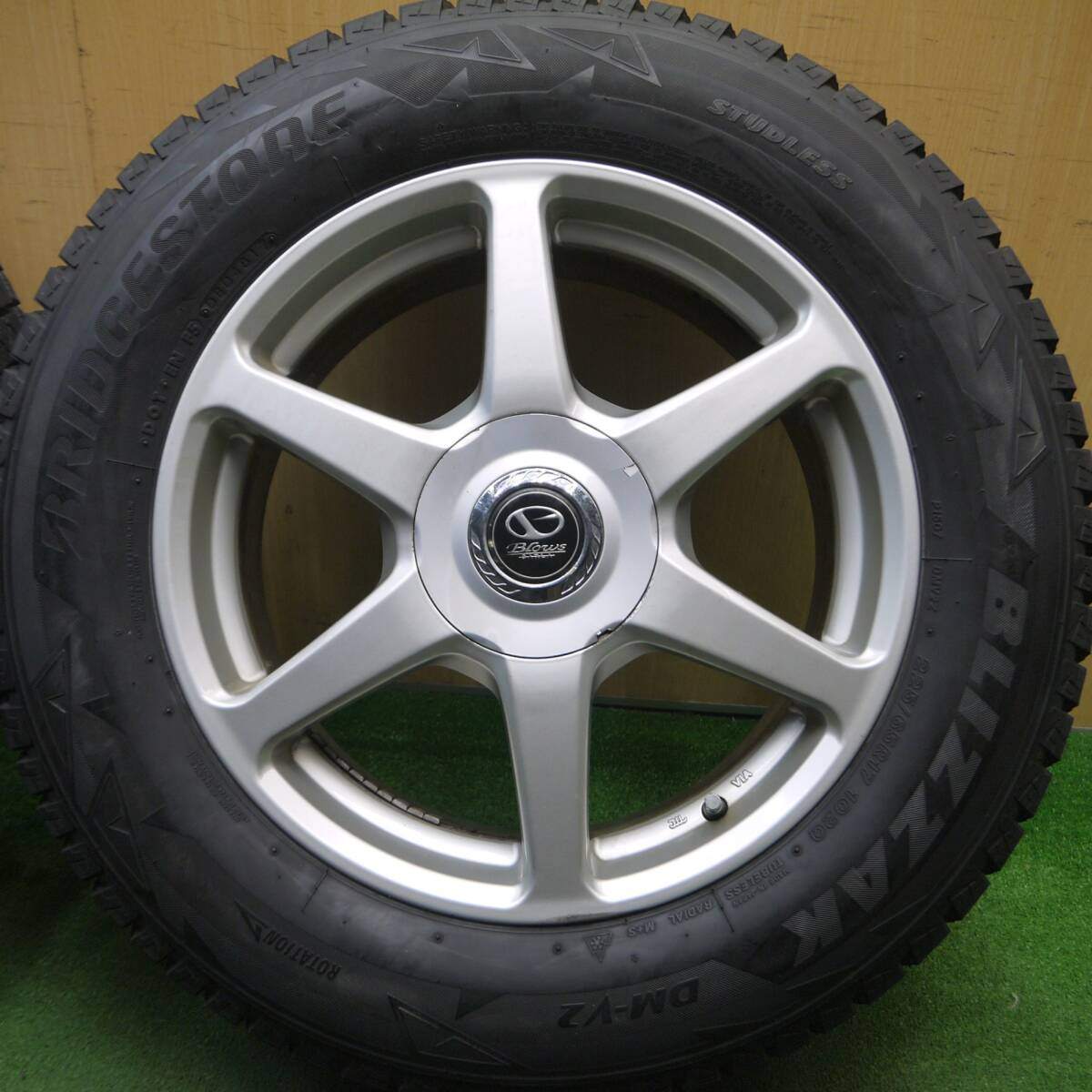 4本価格★スタッドレス 225/65R17 ブリヂストン ブリザック DM-V2 Blows 17インチ PCD100 114.3/5H マルチ★5012712Hス
