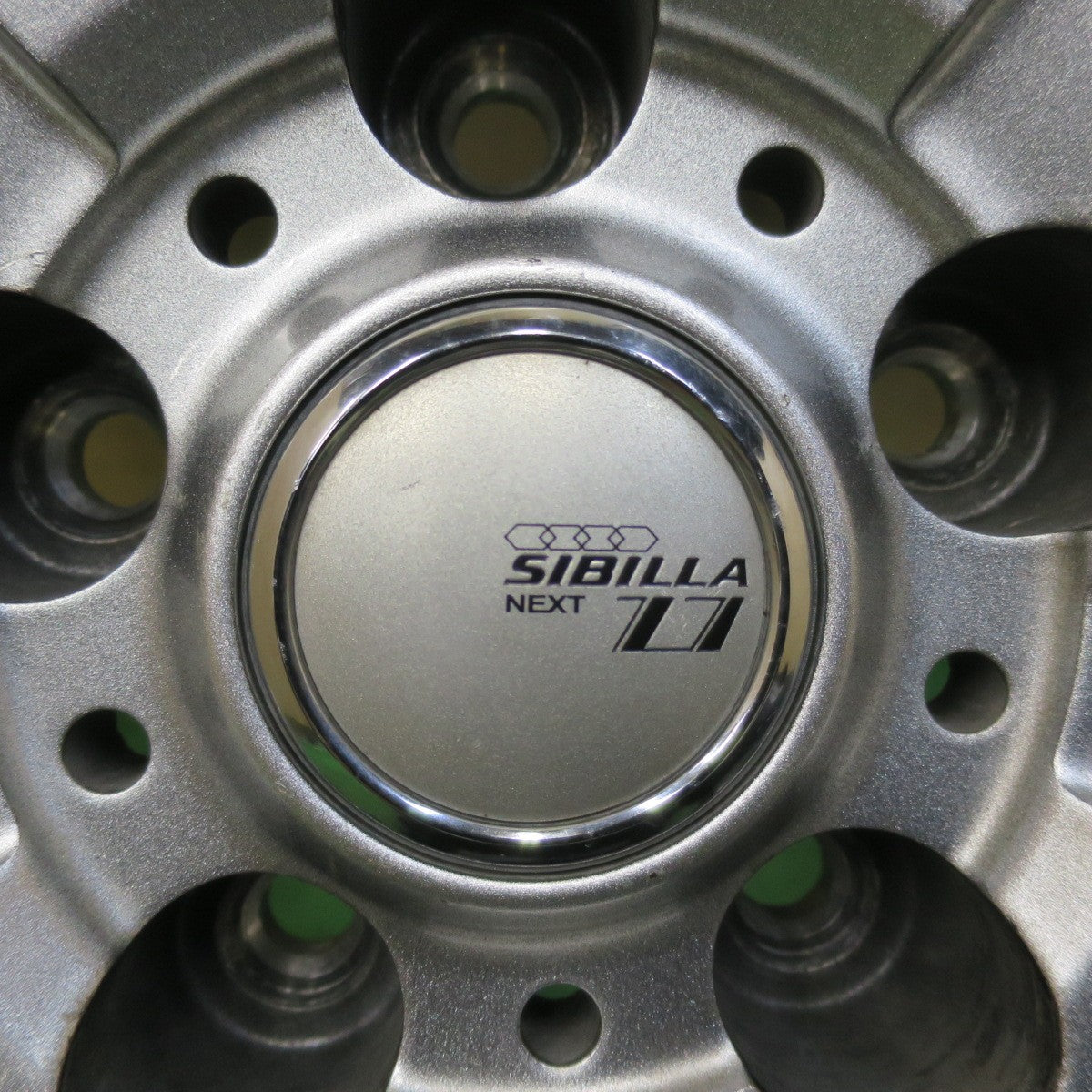 バリ溝！キレイ！9分★スタッドレス 215/60R17 ブリヂストン ブリザック REVO GZ SIBILLA NEXT Z7 シビラ 17インチ PCD114.3/5H★5060905イス