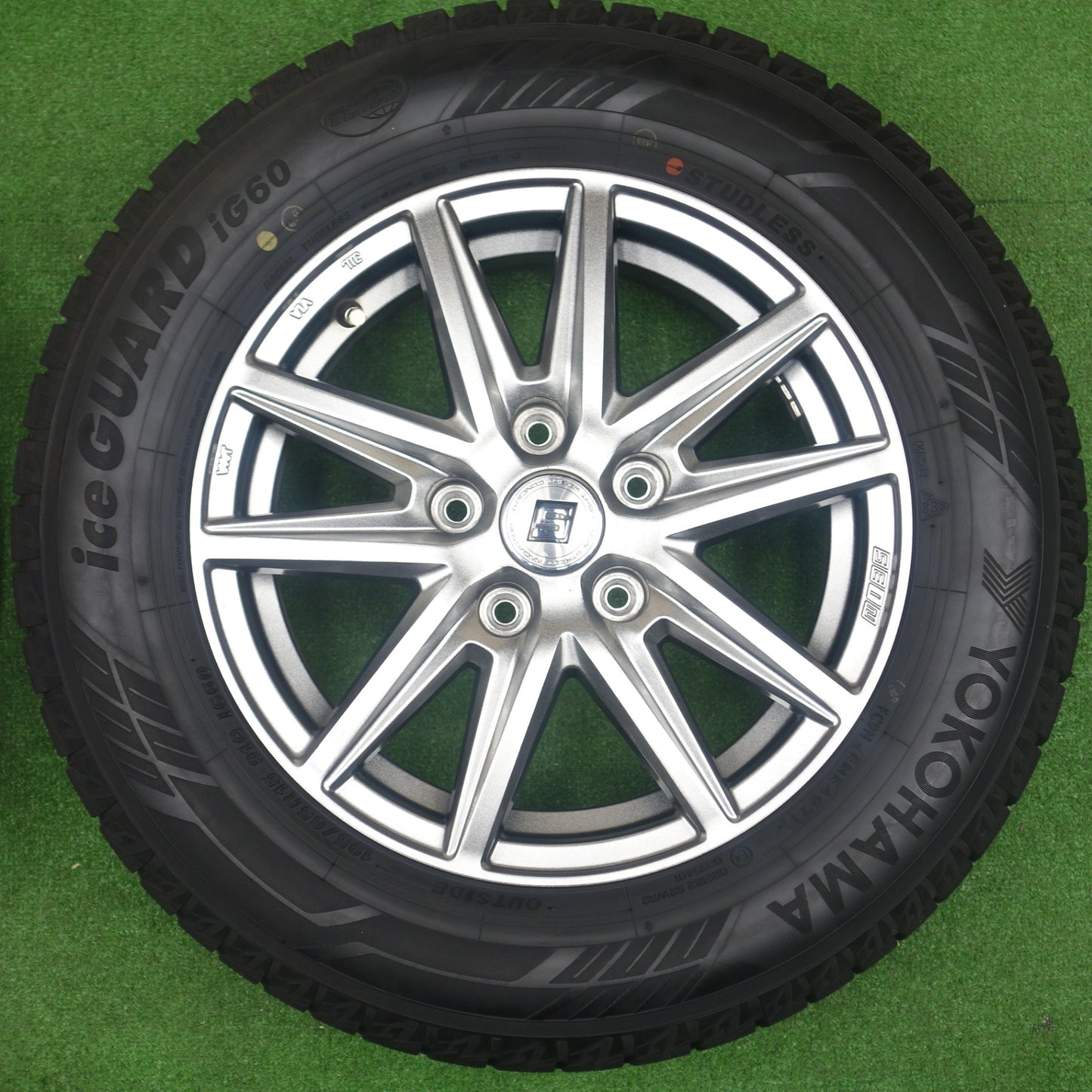 バリ溝！キレイ！9.5分★スタッドレス 195/65R15 ヨコハマ アイスガード iG60 SEIN ザイン 15インチ PCD114.3/5H★6020902KTス