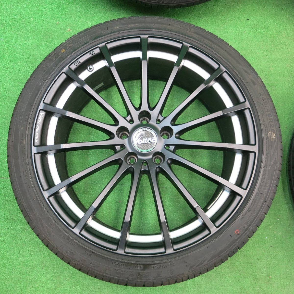 *送料無料* バリ溝！20年！綺麗！ほぼ10分★VOLTEC PREMIUM R15 インターミラノ 245/40R20 トライアングル SPORTEX TSH11 ボルテック PCD114.3/5H★4052802ナノ
