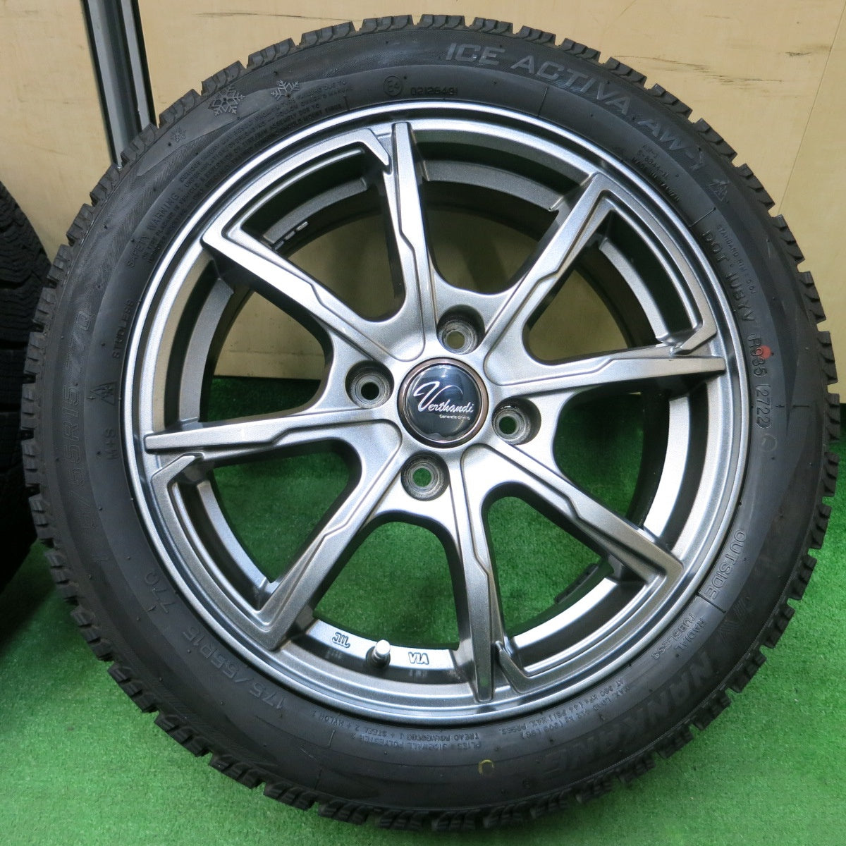 *送料無料* バリ溝！22年！キレイ！ほぼ10分★スタッドレス 175/55R15 ナンカン アイスアクティバ AW-1 Verthandi ヴェルザンディ PCD100/4H★4032604イス