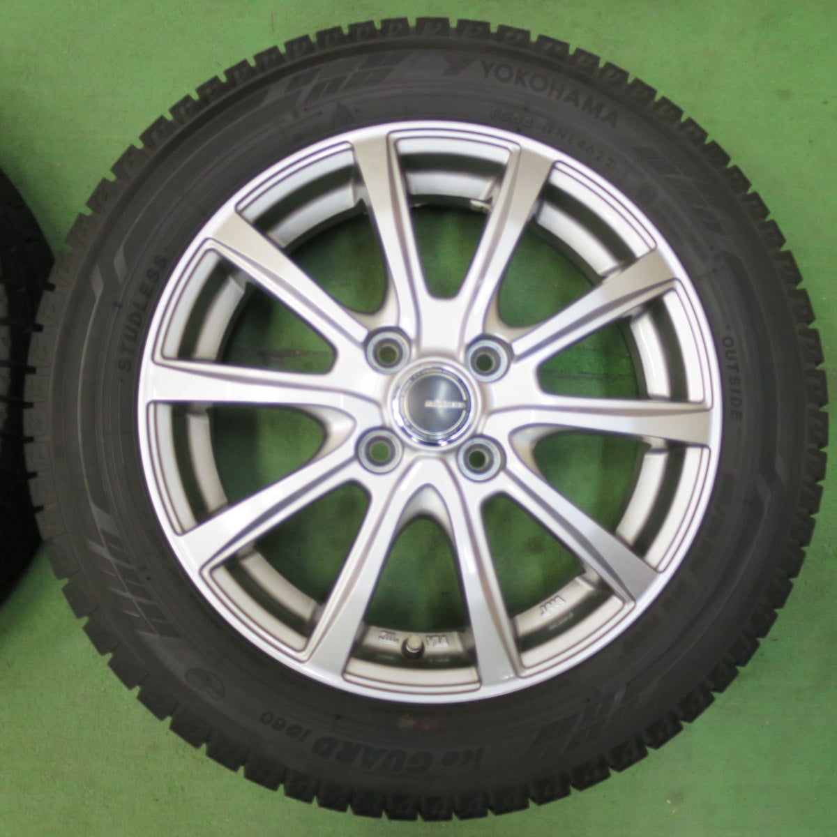 [送料無料] バリ溝！22年！キレイ！9分★スタッドレス 165/65R15 ヨコハマ アイスガード iG60 MiLLOUS ミルアス 15インチ ソリオ ハスラー 等 PCD100/4H★5032206イス