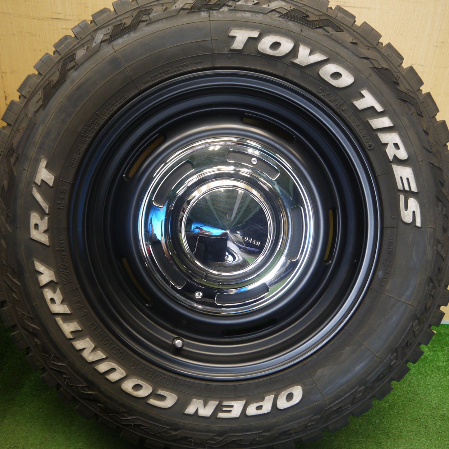 バリ溝！キレイ！9分◎DEAN CROSS COUNTRY CC3 185/85R16 105/103N 8PR トーヨー オープンカントリー R/T ディーン クロスカントリー 16インチ PCD139.7/5H◎6062402Hノ
