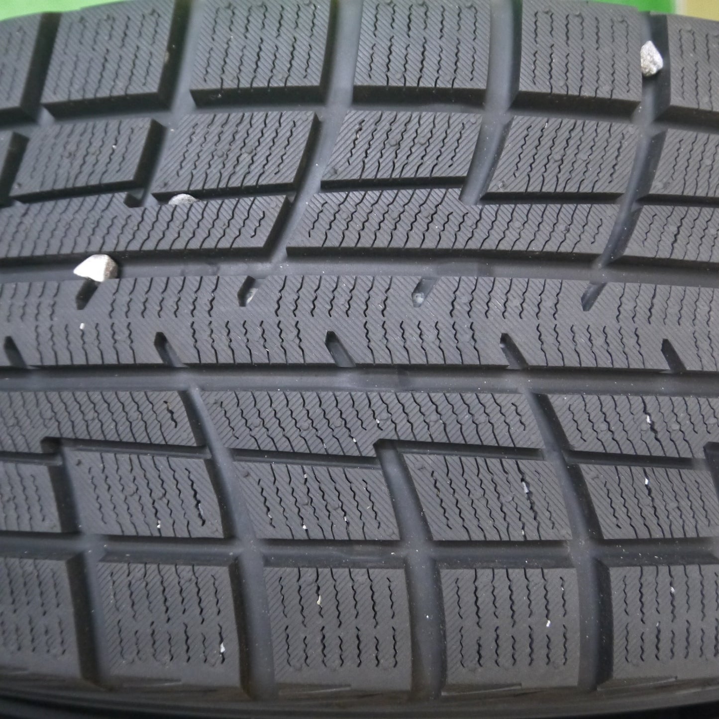 [送料無料] バリ溝！23年！キレイ！ほぼ10分★SMACK レジーナ ENKEI AME 共豊 205/60R16 スタッドレス ヨコハマ アイスガード iG52C スマック エンケイ PCD114.3/5H★4110804Hス