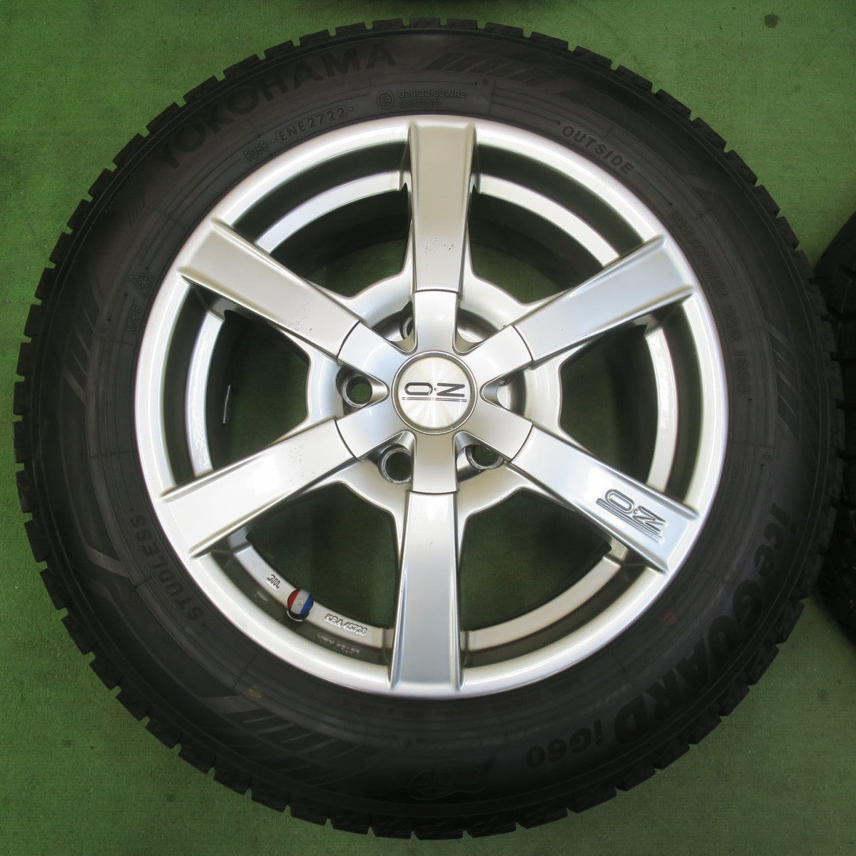 バリ溝！22年！9.5分★O・Z Gemini 195/65R16 スタッドレス ヨコハマ アイスガード iG60 OZ ジェミニ 16インチ PCD114.3/5H★5122702イス