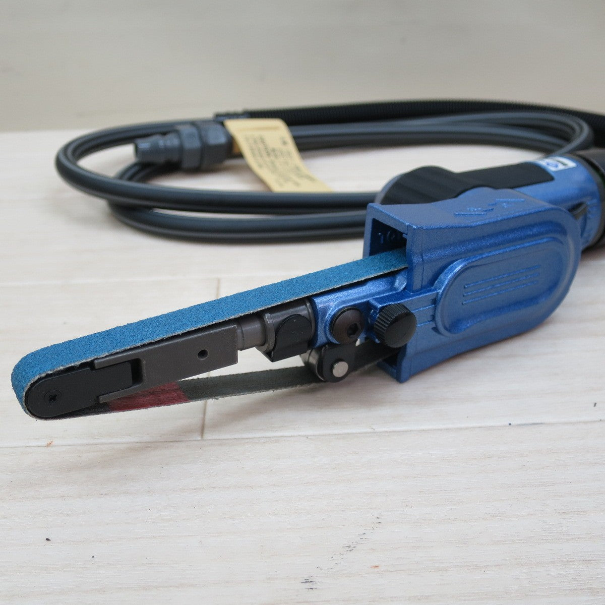 美品☆日東 工器 空気式 小型 ベルト サンダー ベビー ベルトン BB-10B エアー ツール 工具 NITTO☆ [送料無料]