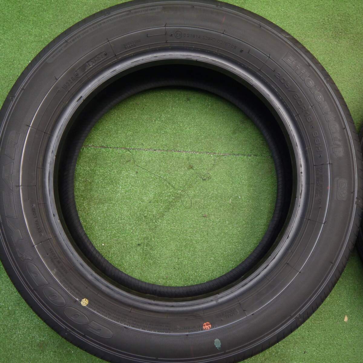 新車外し 24年★205/60R16 グッドイヤー EfficientGrip エフィシエントグリップ 16インチ ノア ヴォクシー等★5031707Hノタ