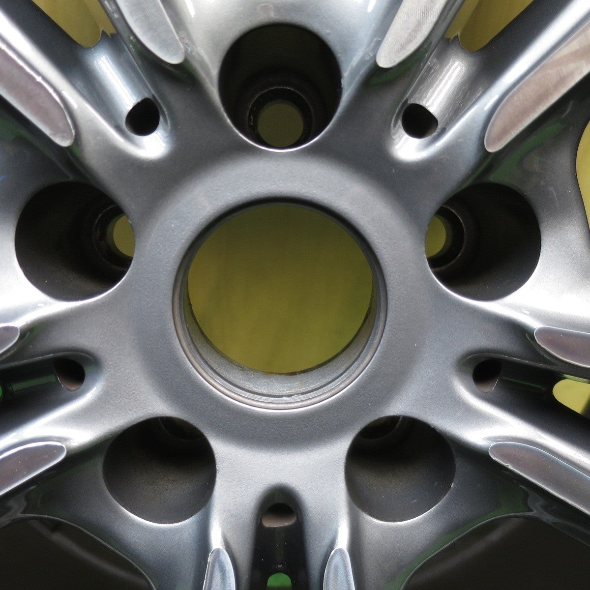 バリ溝！キレイ！8.5分★BMW 等 MAK LUFT FF 225/50R17 スタッドレス ブリヂストン ブリザック RFT ルフト MFF 17インチ PCD112/5H★5030510Hス