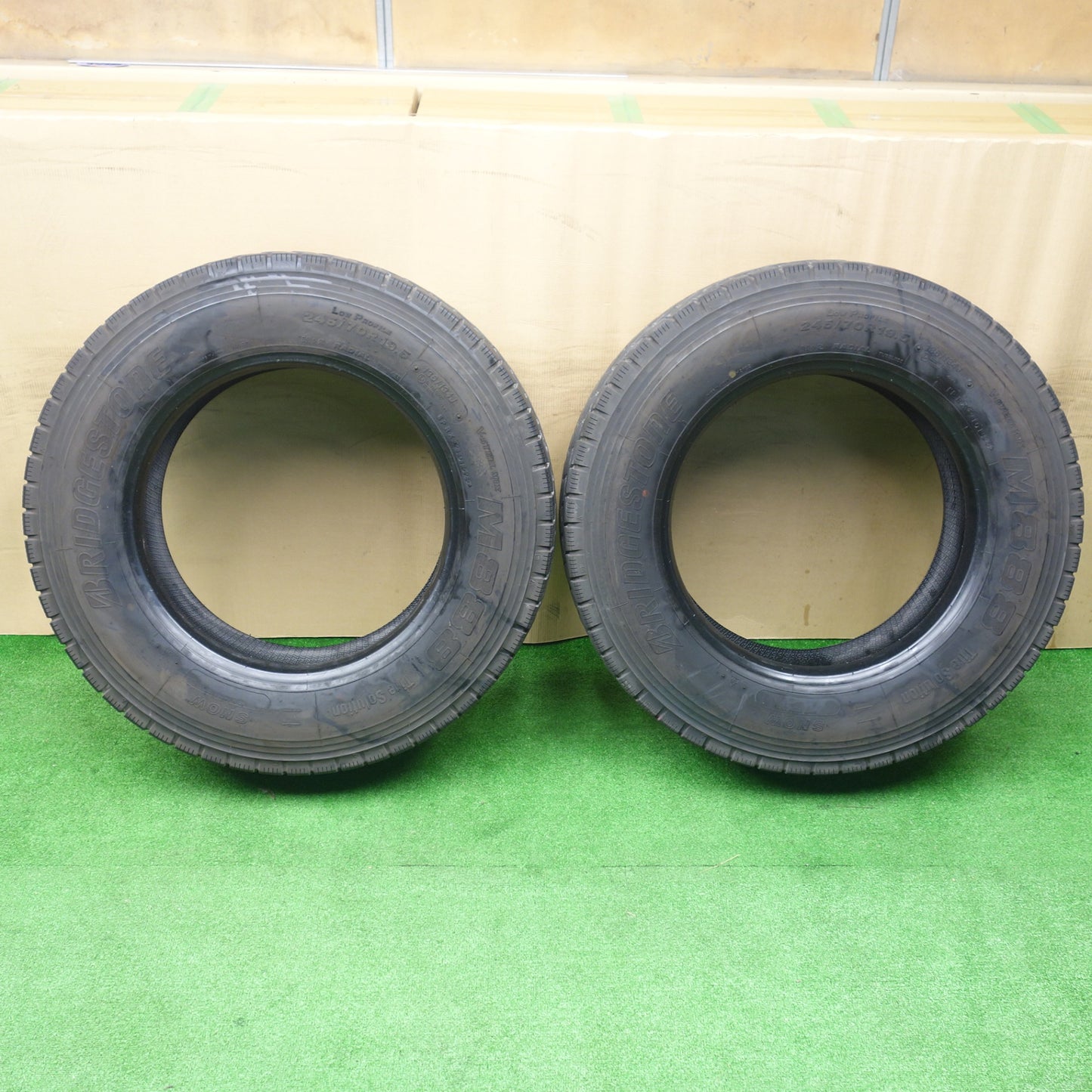 バリ溝！25年！9分！2本★トラック タイヤ 245/70R19.5 136/134J ブリヂストン M888 ミックス オールシーズン 19.5インチ★5122209KTスタ