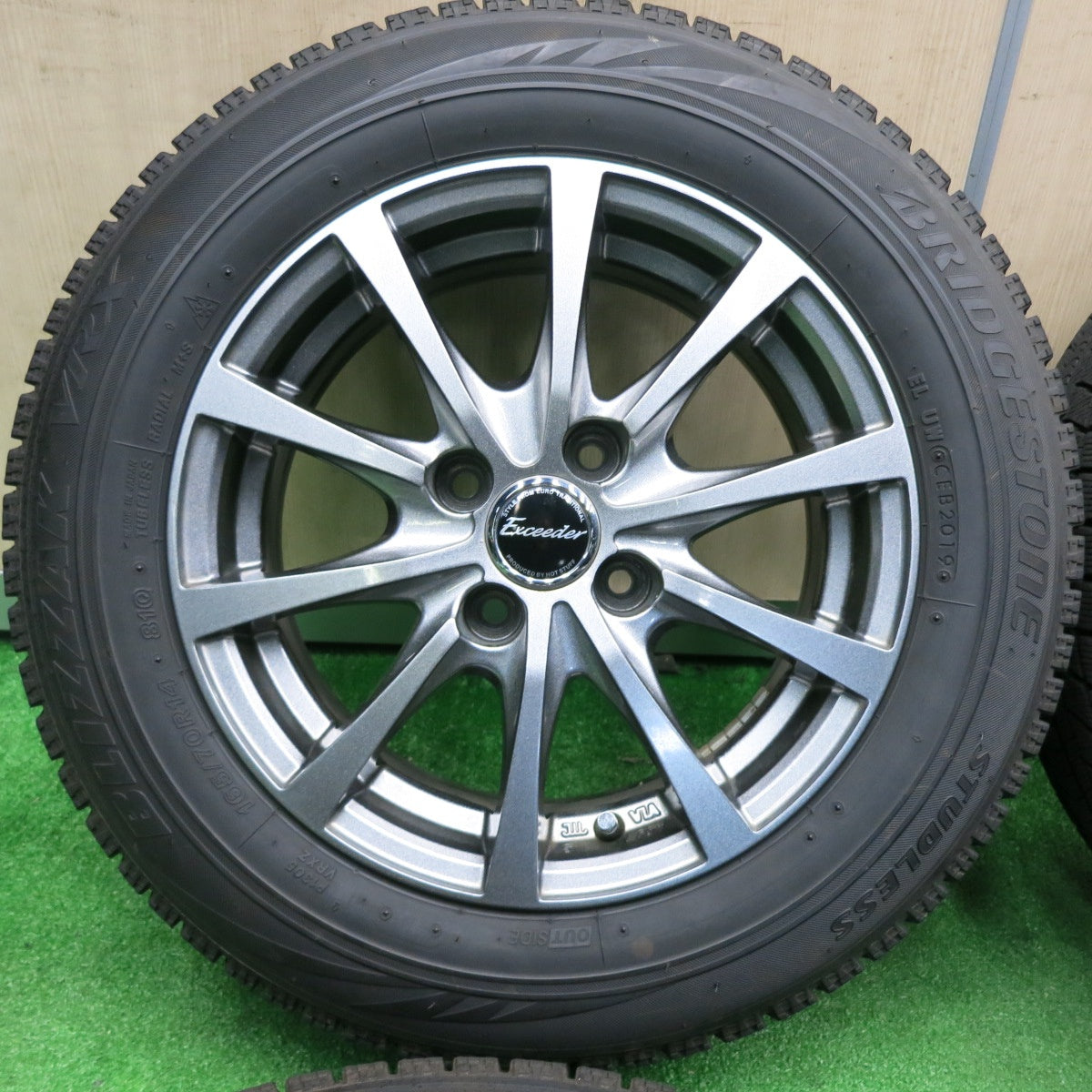 [送料無料] キレイ★スタッドレス 165/70R14 ブリヂストン ブリザック VRX Exceeder エクシーダー 14インチ PCD100/4H★4120502TNス