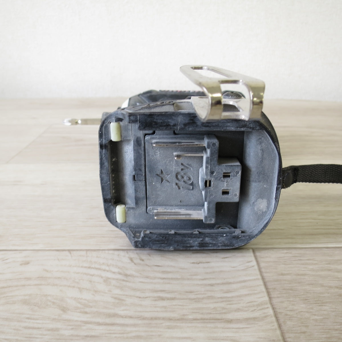 [送料無料] ◇マキタ 充電式 インパクトドライバ TD149D 電動 工具 makita 本体のみ◇