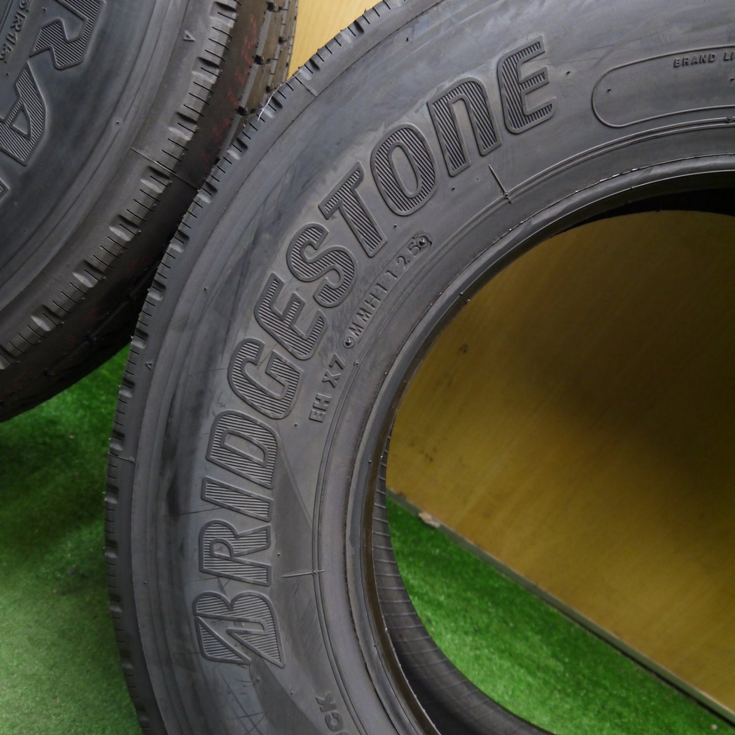 未使用！25年！2本★トラック バス タイヤ 195/75R15 109/107N ブリヂストン デュラビス R207 DURAVIS 15インチ★5081812Hノタ