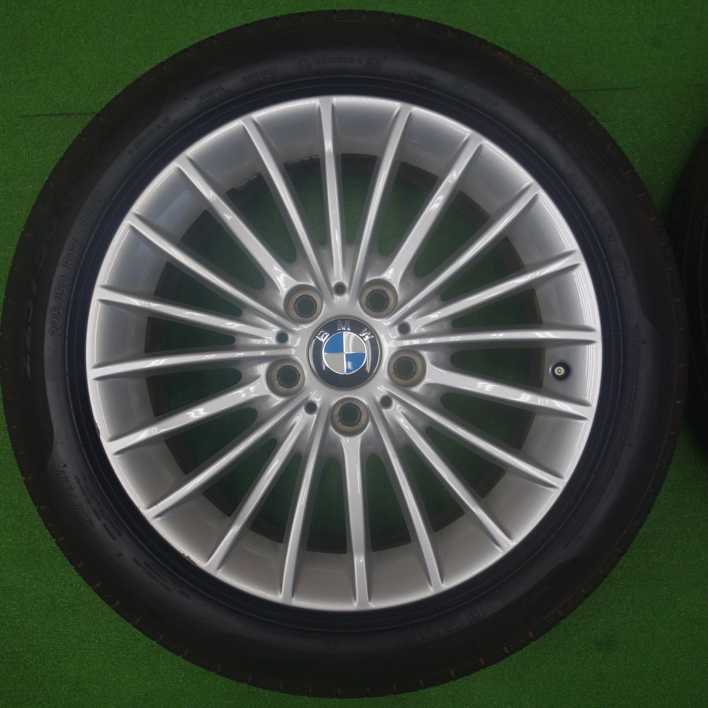 バリ溝！9.5分★BMW 3シリーズ F30 F31 純正 225/50R17 ピレリ Cinturato P7 17インチ PCD120/5H★6052101KTノ