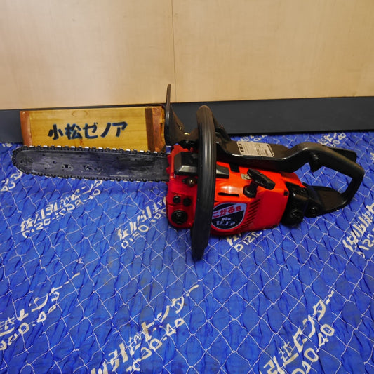 [送料無料] ☆小松 ゼノア こがる君 エンジン チェーンソー G300AV チェンソー 切断機 ZENOAH ガイドバー 長さ 約30cm ジャンク品☆