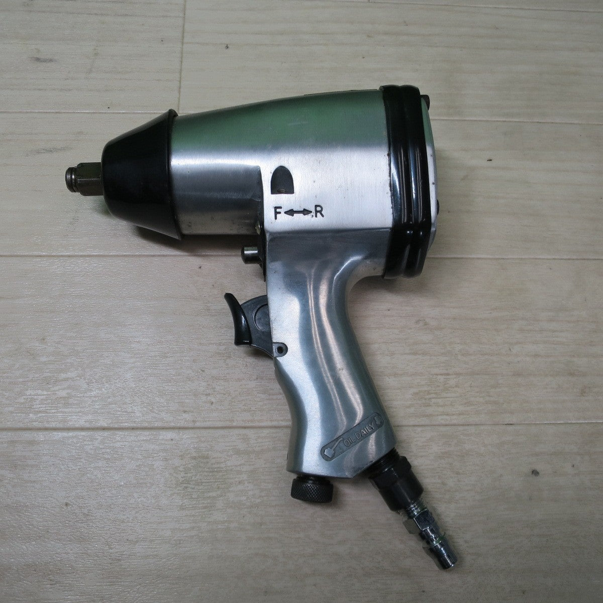 [送料無料] ☆GREATTOOL エアーインパクトレンチ 1/2 インチ SQ AIR IMPACT WRENCH エアー ツール 工具12.7mm グレートツール 型番 不明☆