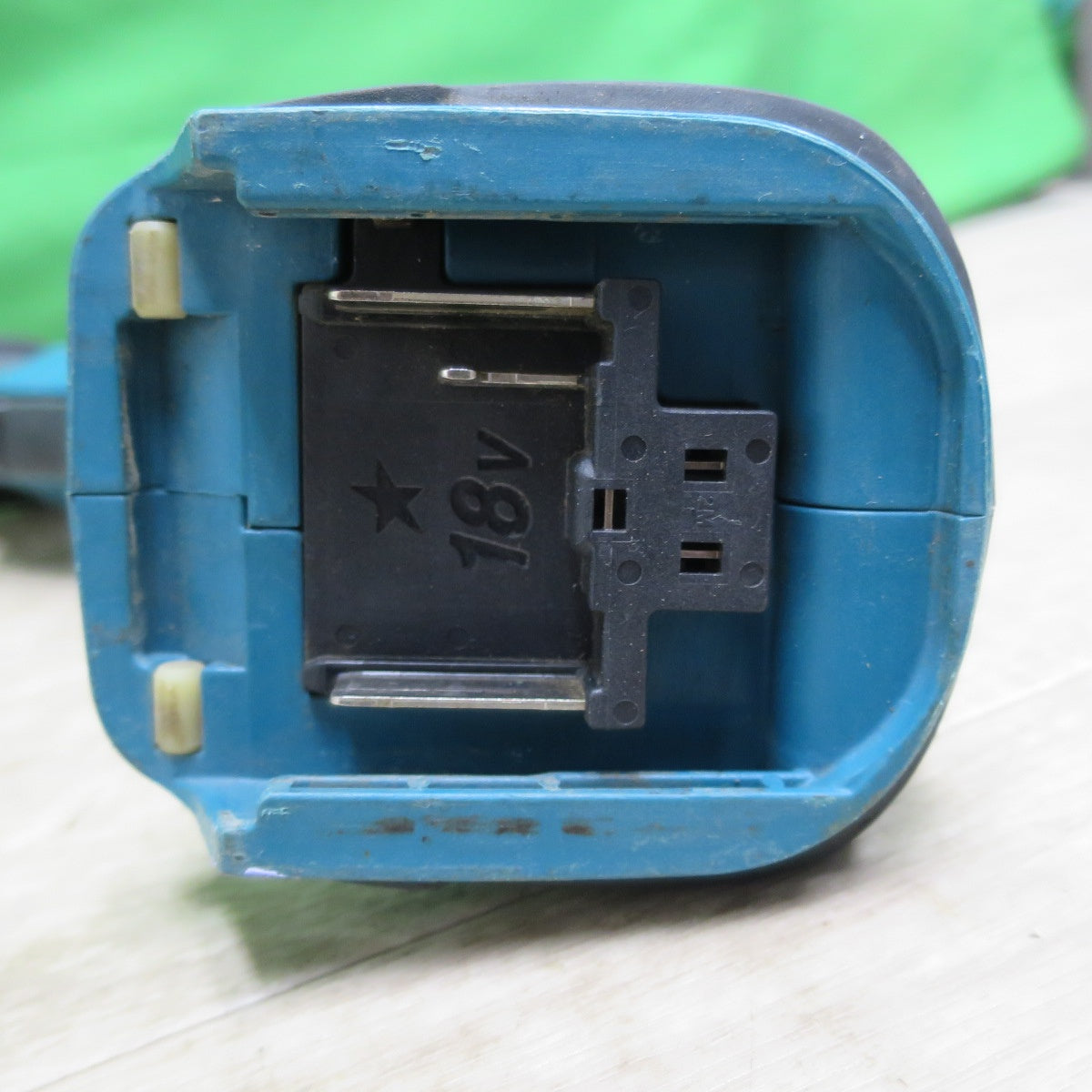 [送料無料] ☆マキタ 充電式 レシプロソー 18V JR184D 本体のみ 切断機 電動 工具☆
