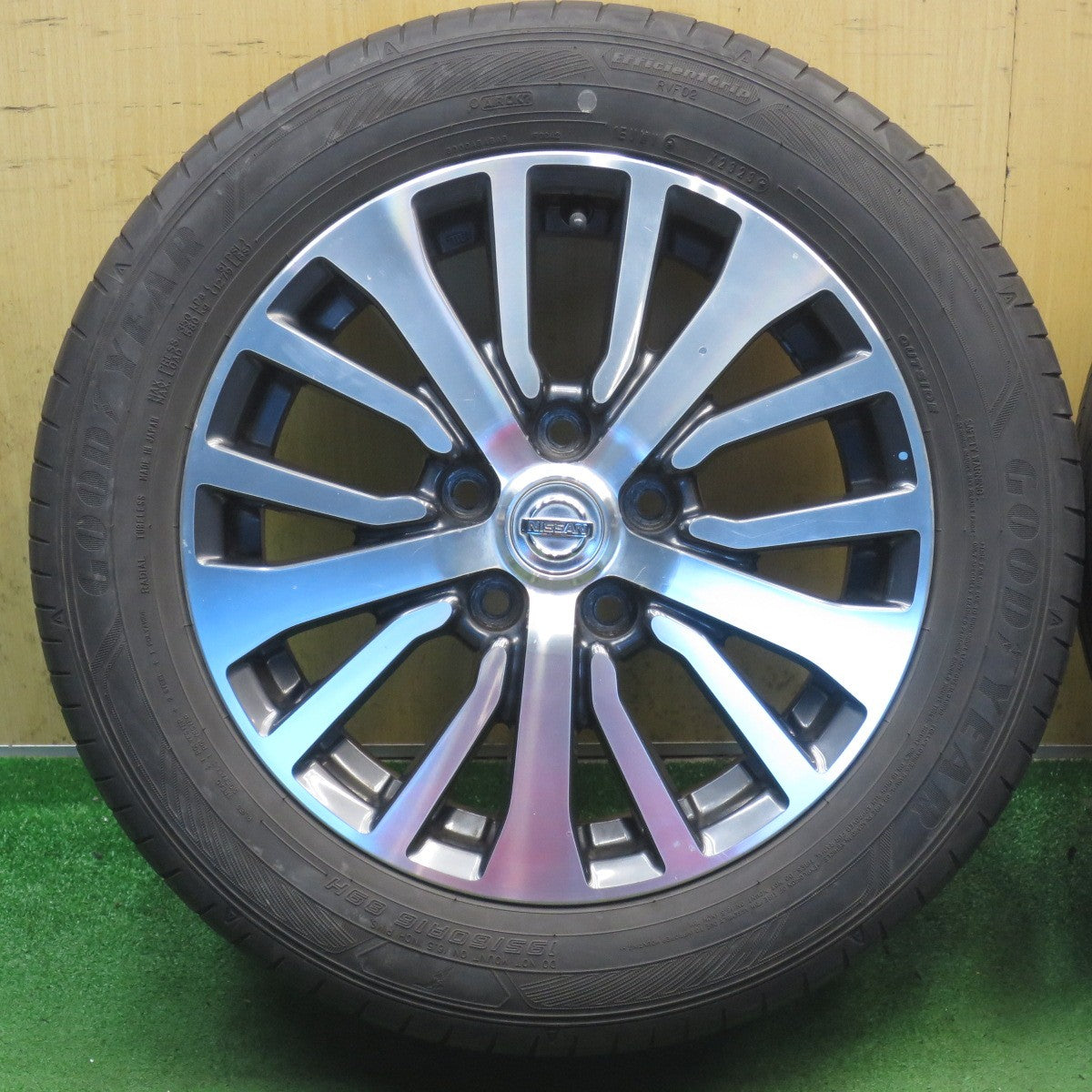 4本価格！23年◎日産 C26 セレナ 純正 195/60R16 グッドイヤー EfficientGrip RVF02 16インチ PCD114.3/5H◎6091904NJノ
