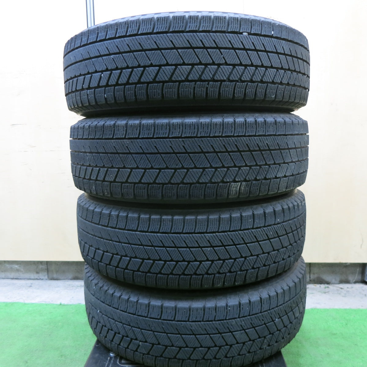 バリ溝！23年！9分★スタッドレス 175/65R15 ブリヂストン ブリザック VRX3 FEID フェイド 15インチ PCD100/4H★6012605ナス