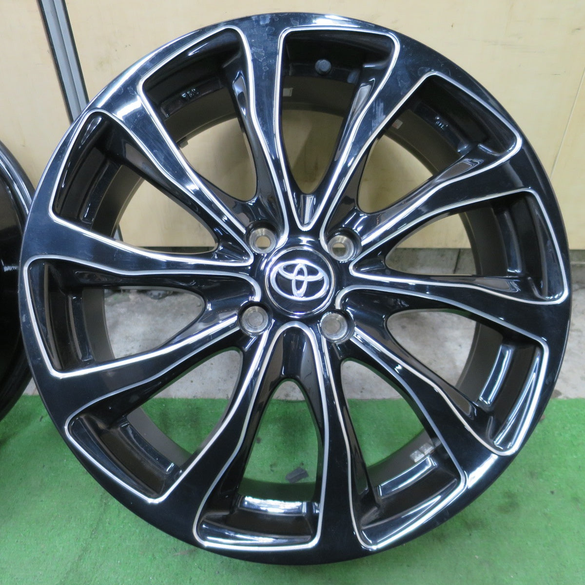 4本価格◎トヨタ ライズ ダイハツ ロッキー 純正 オプション BALMINUM T10 バルミナ ホイール 17インチ 17×6J PCD100/4H◎6082201NGホ