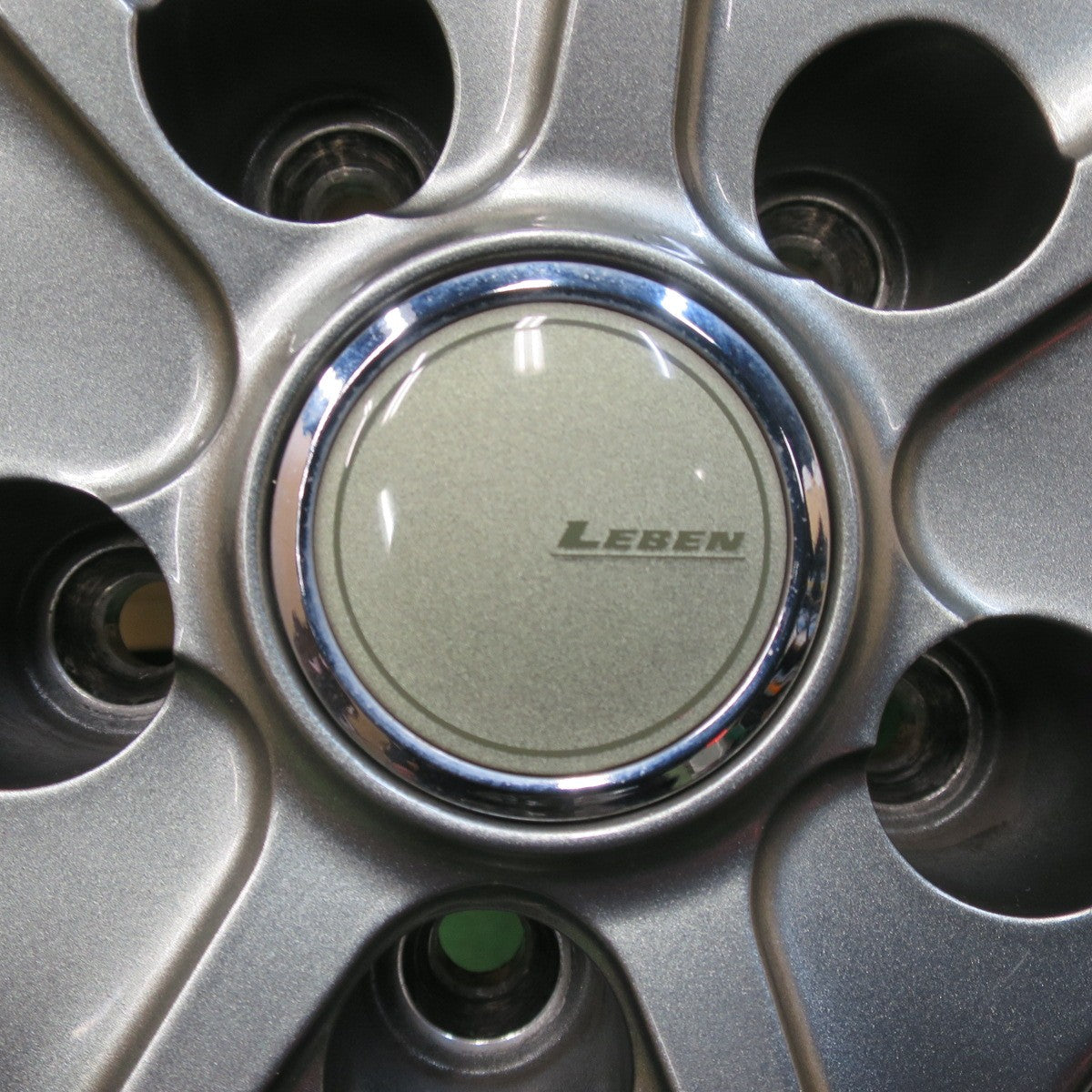 バリ溝！22年！キレイ！9分★スタッドレス 215/65R16 ヨコハマ アイスガード iG60 LEBEN レーベン 16インチ PCD114.3/5H★5122005イス