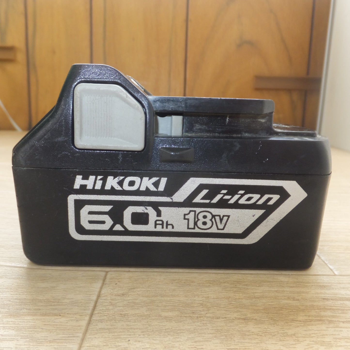[送料無料] キレイ★ハイコーキ HiKOKI コードレス高圧洗浄機 AW18DBL　蓄電池 BSL1860　急速充電器 UC18YSL3　セット★