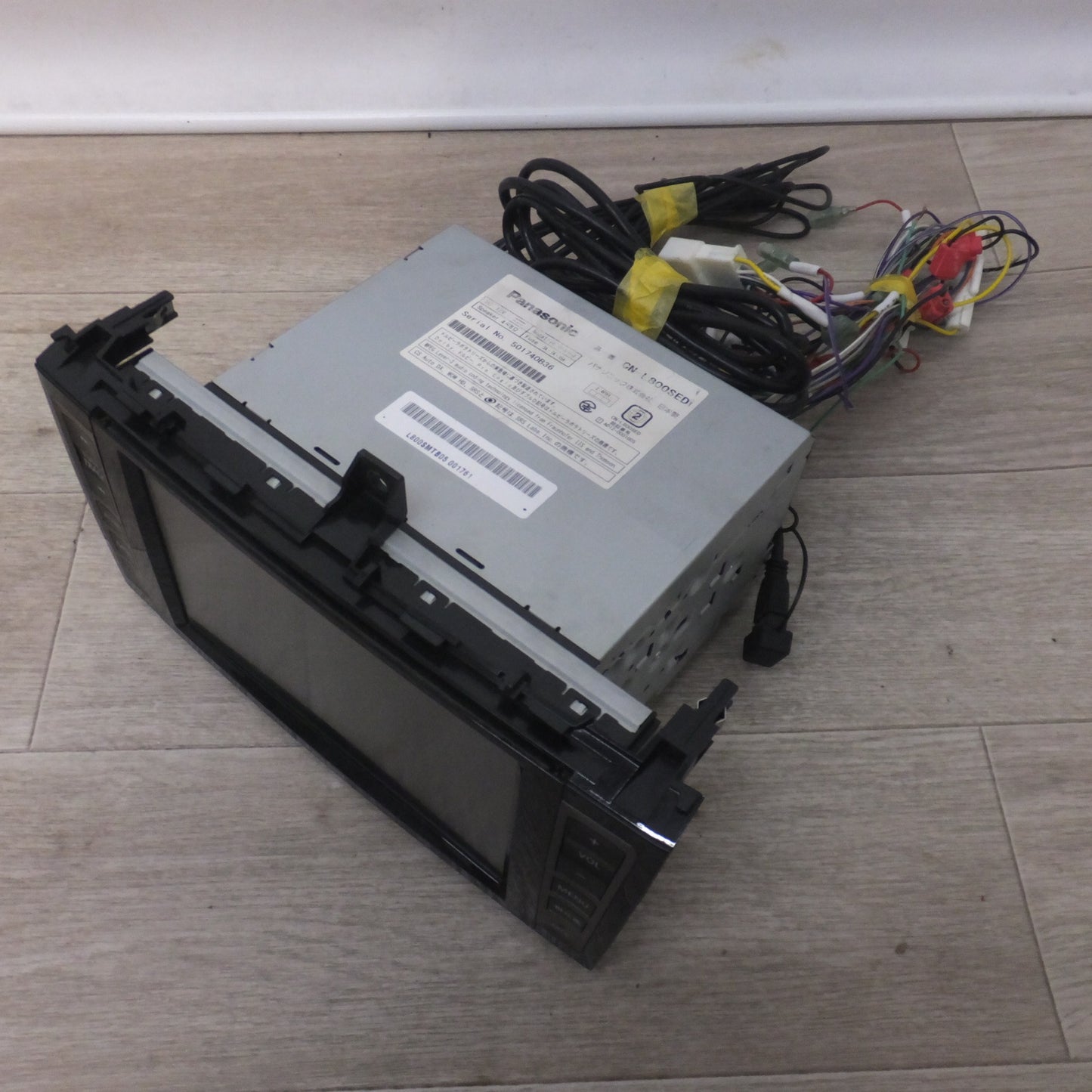 [送料無料] ★パナソニック Panasonic HDDカーナビステーション Strada CN-L800SED　日産 セレナ 専用(71)★