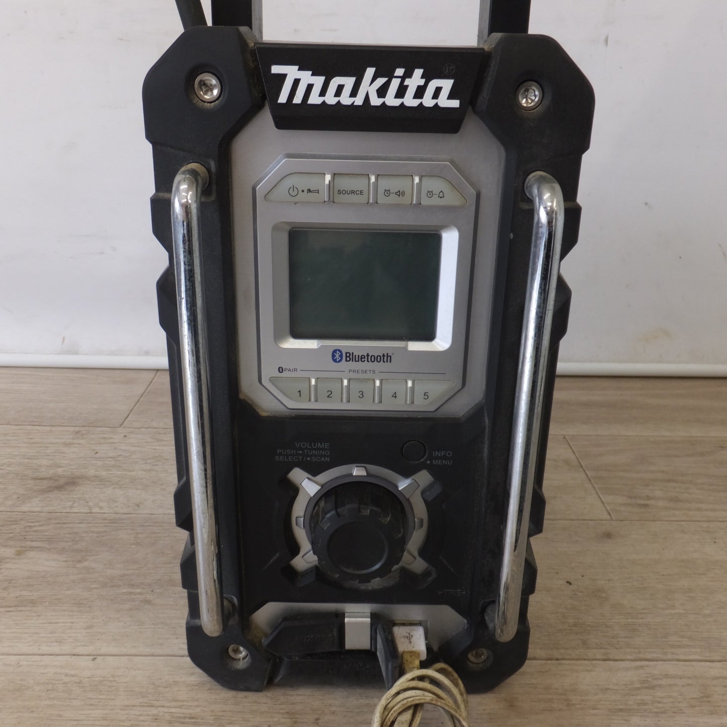 [送料無料] ★マキタ makita 充電式ラジオ MR108　バッテリ BL1430　セット★
