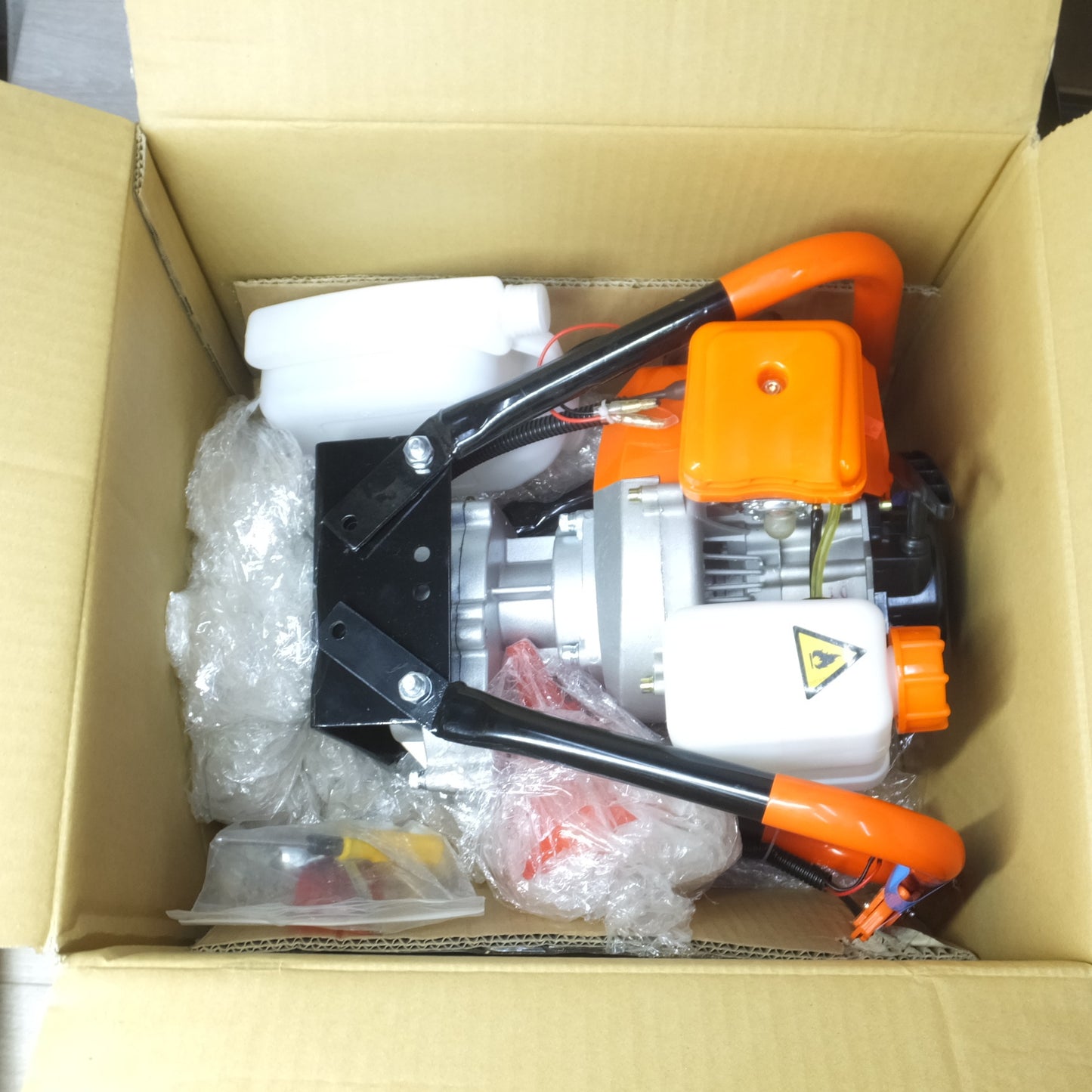 [送料無料] 未使用◆アスクワークス エンジン穴堀り機 DK52-R ドリルオーガ 2サイクル 混合ガソリン 50cc◆