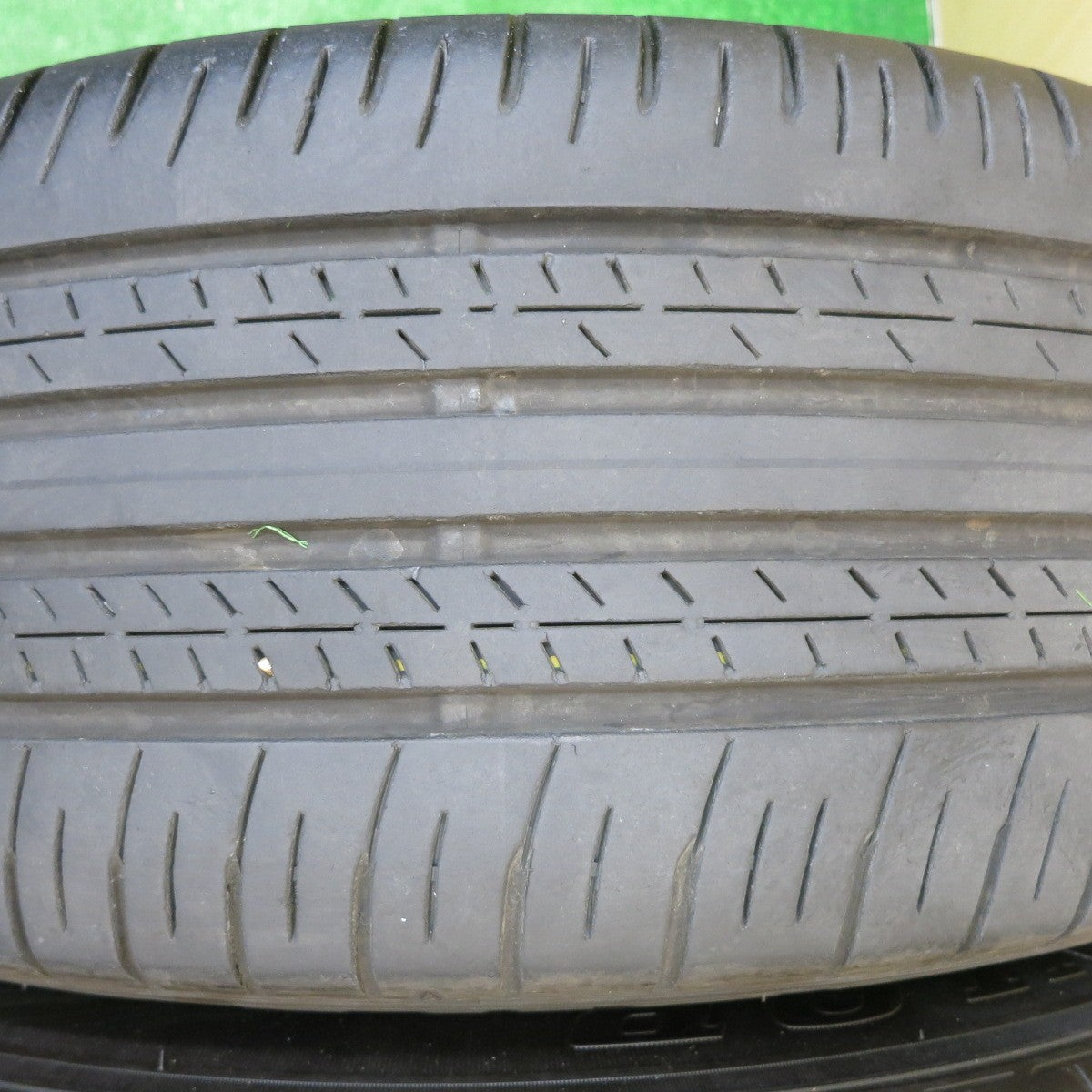 [送料無料] バリ溝！23年！キレイ！8.5分★トヨタ 80系 ハリアー 純正 225/60R18 ダンロップ グラントレック PT30 18インチ PCD114.3/5H★5032201NJノ