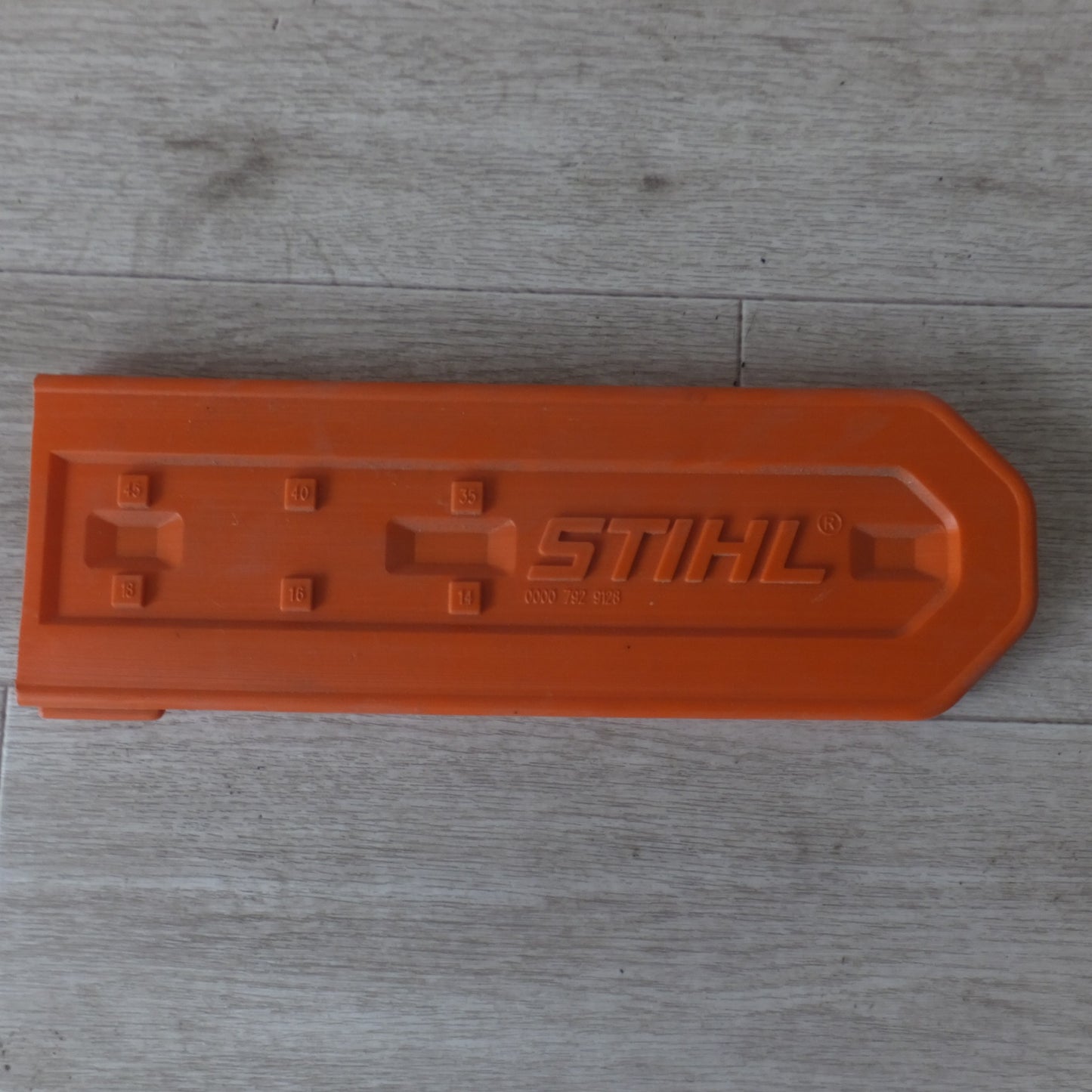 [送料無料] 岐阜発 ジャンク★スチール STIHL エンジンチェーンソー 017 D-71336★