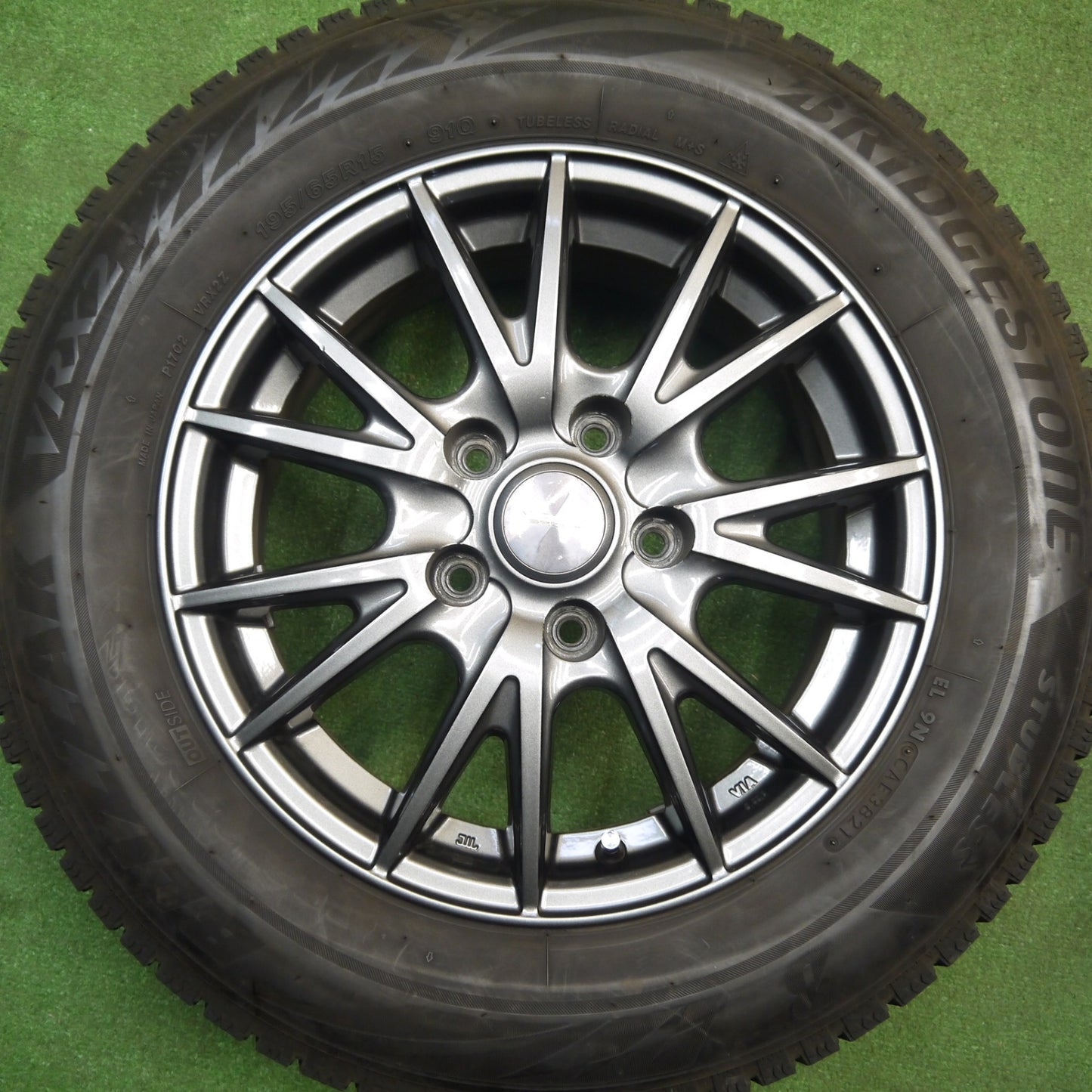 キレイ！21年★スタッドレス 195/65R15 ブリヂストン ブリザック VRX2 VELVA SPORT ヴェルヴァ 15インチ PCD114.3/5H★5121605Hス