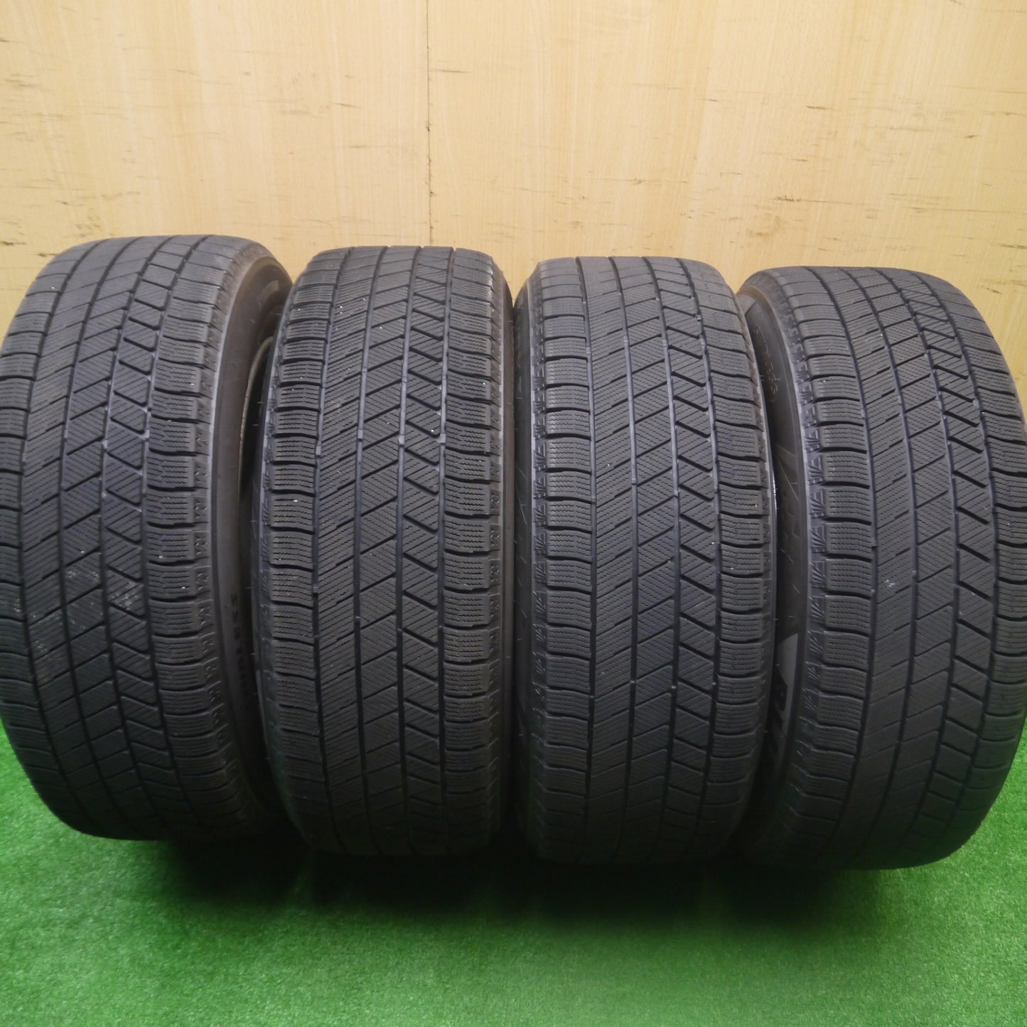 *送料無料* バリ溝！21年！9.5分★トヨタ アリスト 純正 215/60R16 スタッドレス ブリヂストン ブリザック VRX3 16インチ PCD114.3/5H★4082801Hス