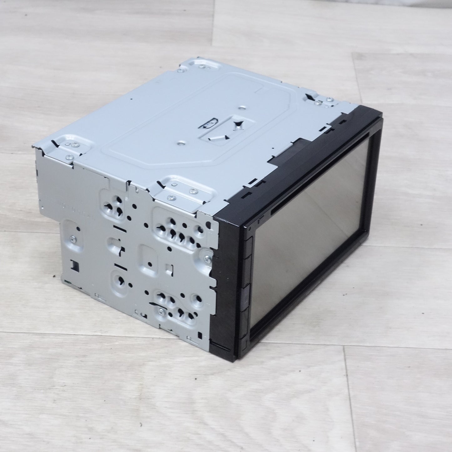 [送料無料] ◆パイオニア カロッツェリア ディスプレイ オーディオ FH-8500DVS 6.8V型 本体のみ carrozzeria Pioneer◆